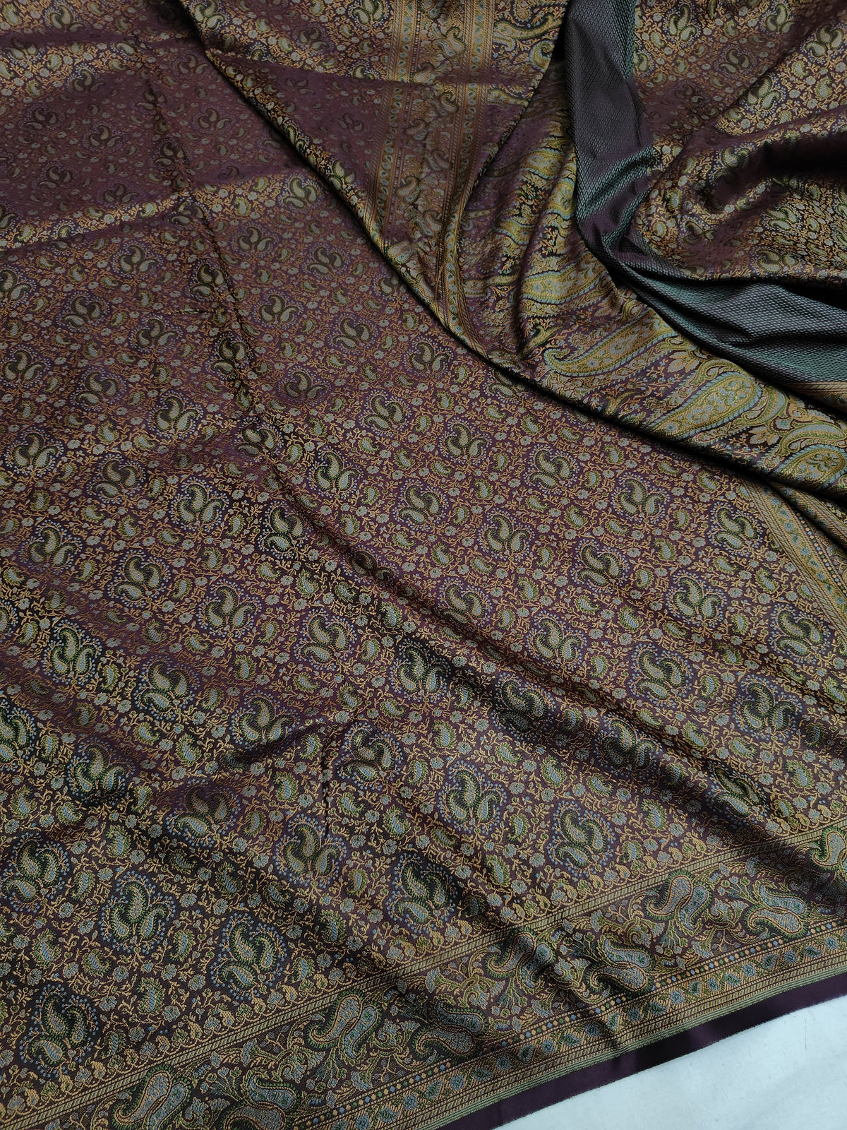 Mashroo Tanchui Silk Banarasi Saree with Meenakari Weave