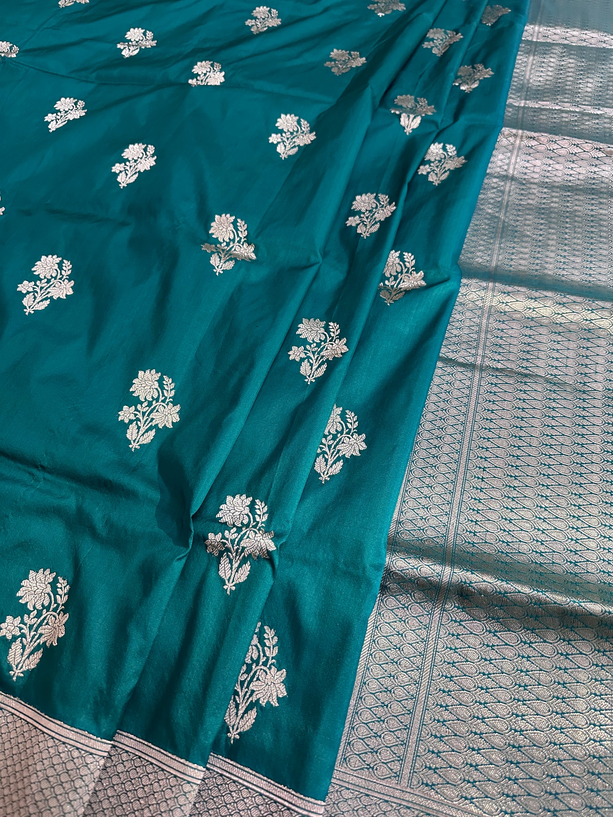 Pure Katan Silk Kadhwa Buta Handloom Saree – Real Zari Banarasi Masterpiece | Royal Weave Elegance