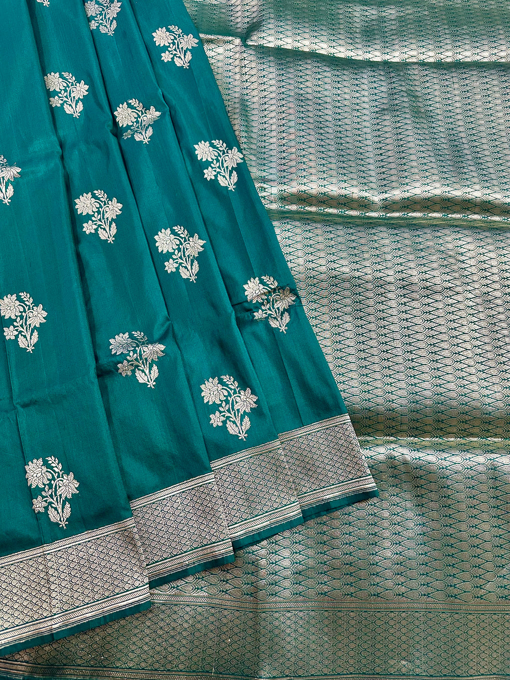 Teal Green Pure Katan Silk Banarasi Kadhwa Buta Handloom Ektara Weaved Saree