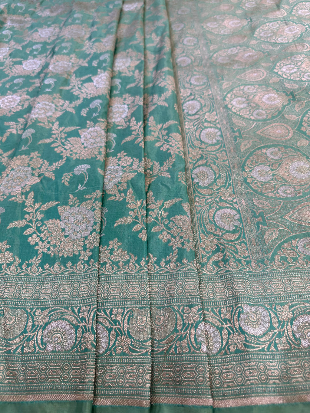 Pure Katan Silk Handloom Banarasi Saree with Sona Rupa Zari – Gold & Silver Zari Elegance from Banaras