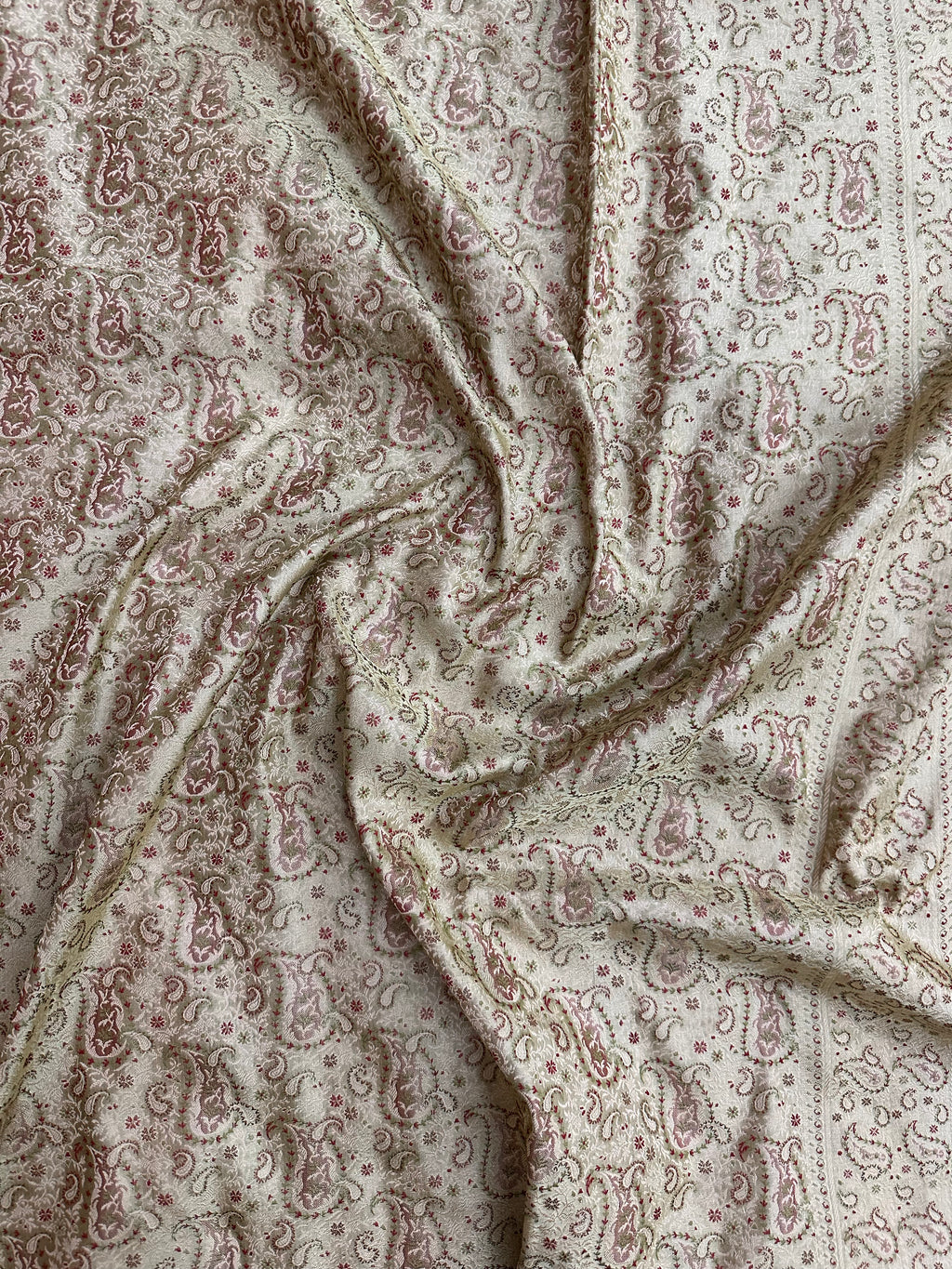 Pure Jamawar Tanchui Silk Handloom Saree – No Zari, Ultra Soft & Royal Weave | Banarasi Elegance