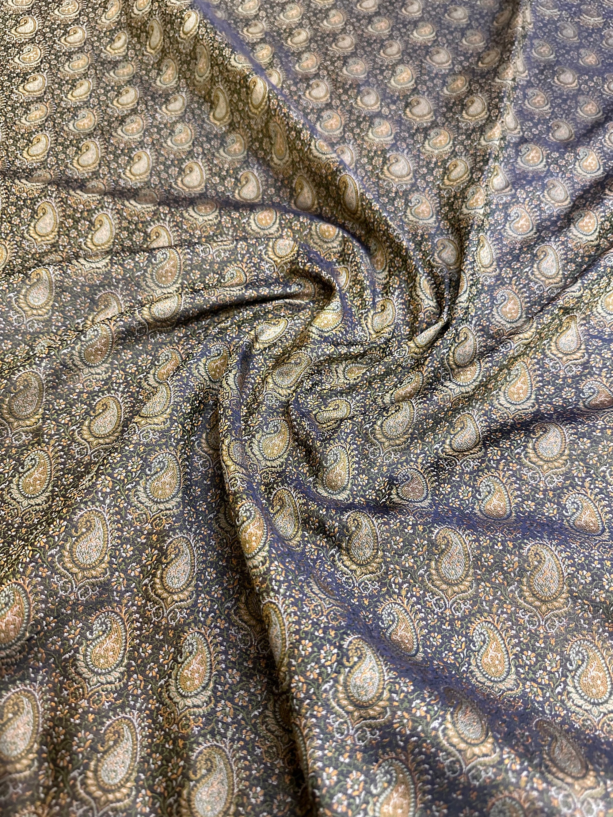 Pure Jamawar Tanchui Silk Handloom Saree – No Zari, Ultra Soft & Royal Weave | Banarasi Elegance