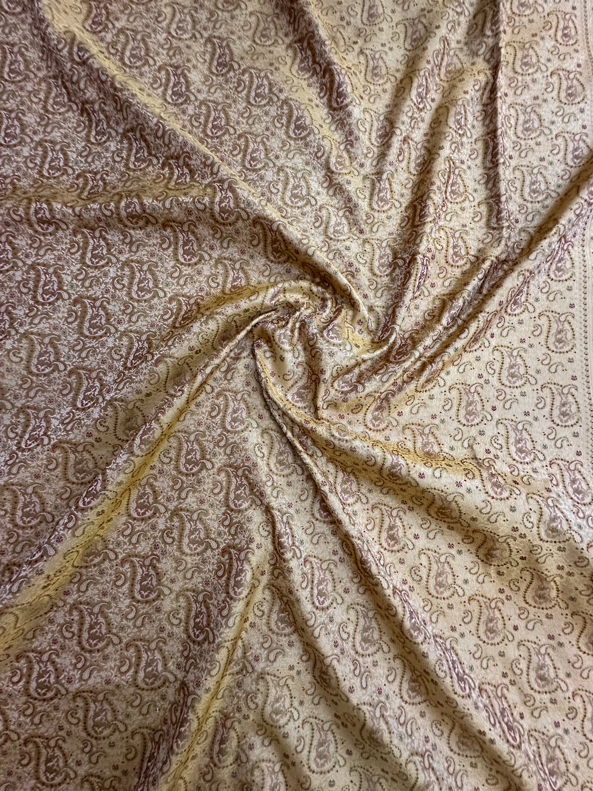 Pure Jamawar Tanchui Silk Handloom Saree – No Zari, Ultra Soft & Royal Weave | Banarasi Elegance