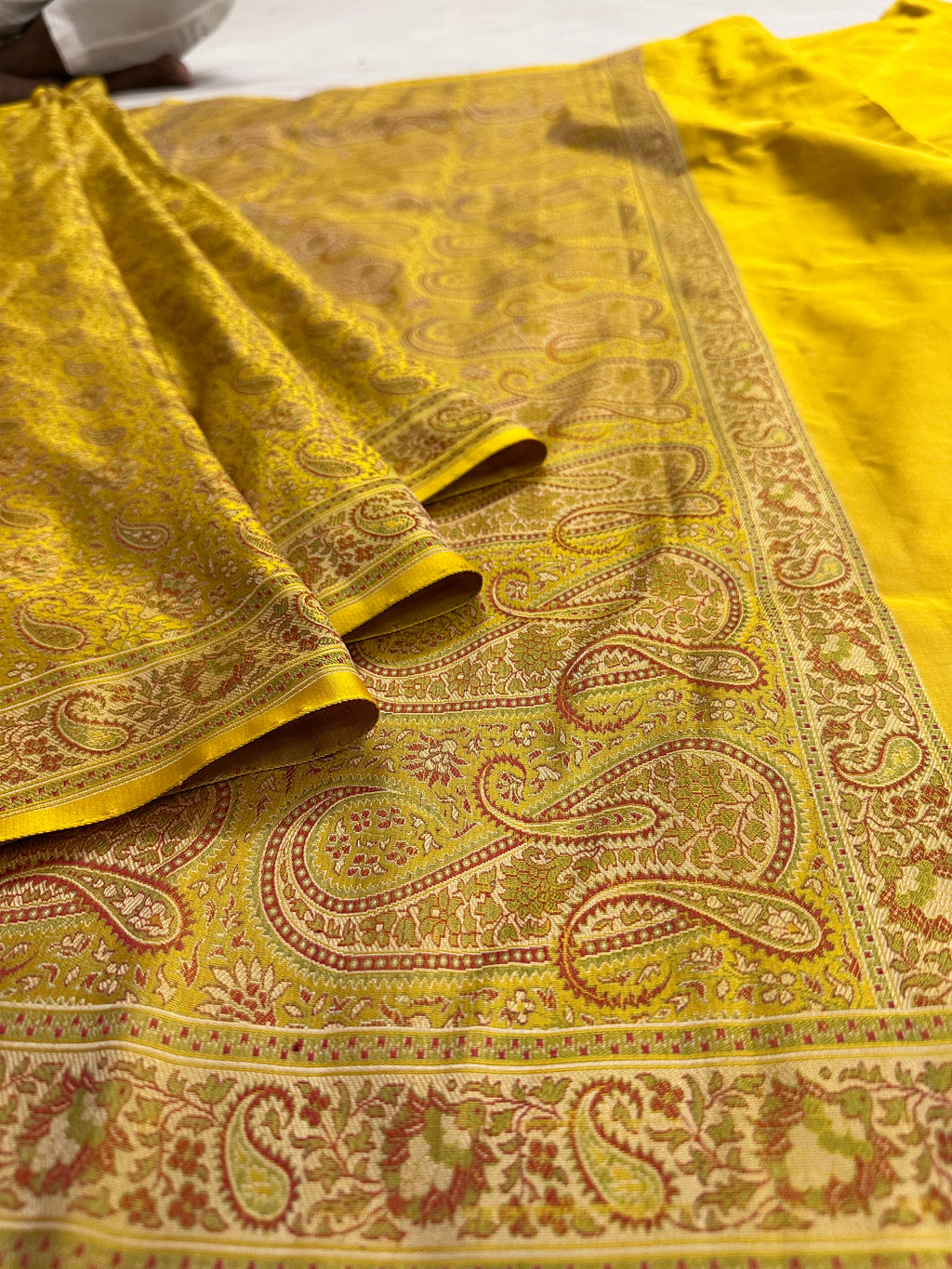 Pure Jamawar Tanchui Silk Handloom Saree – No Zari, Ultra Soft & Royal Weave | Banarasi Elegance