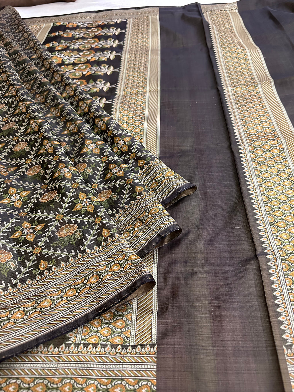 Pure Jamawar Tanchui Silk Handloom Saree – No Zari, Ultra Soft & Royal Weave | Banarasi Elegance