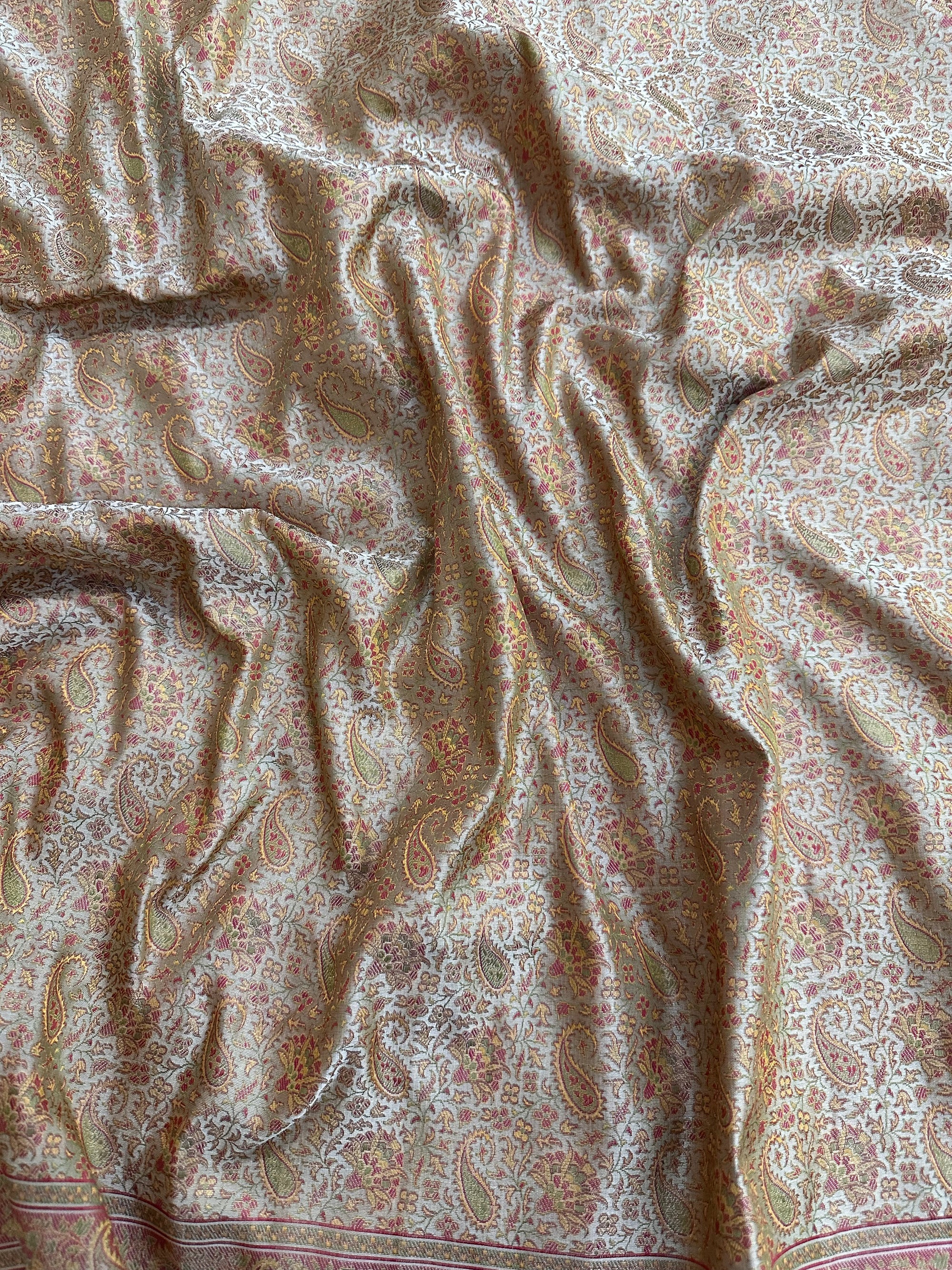 Pure Jamawar Tanchui Silk Handloom Saree – No Zari, Ultra Soft & Royal Weave | Banarasi Elegance