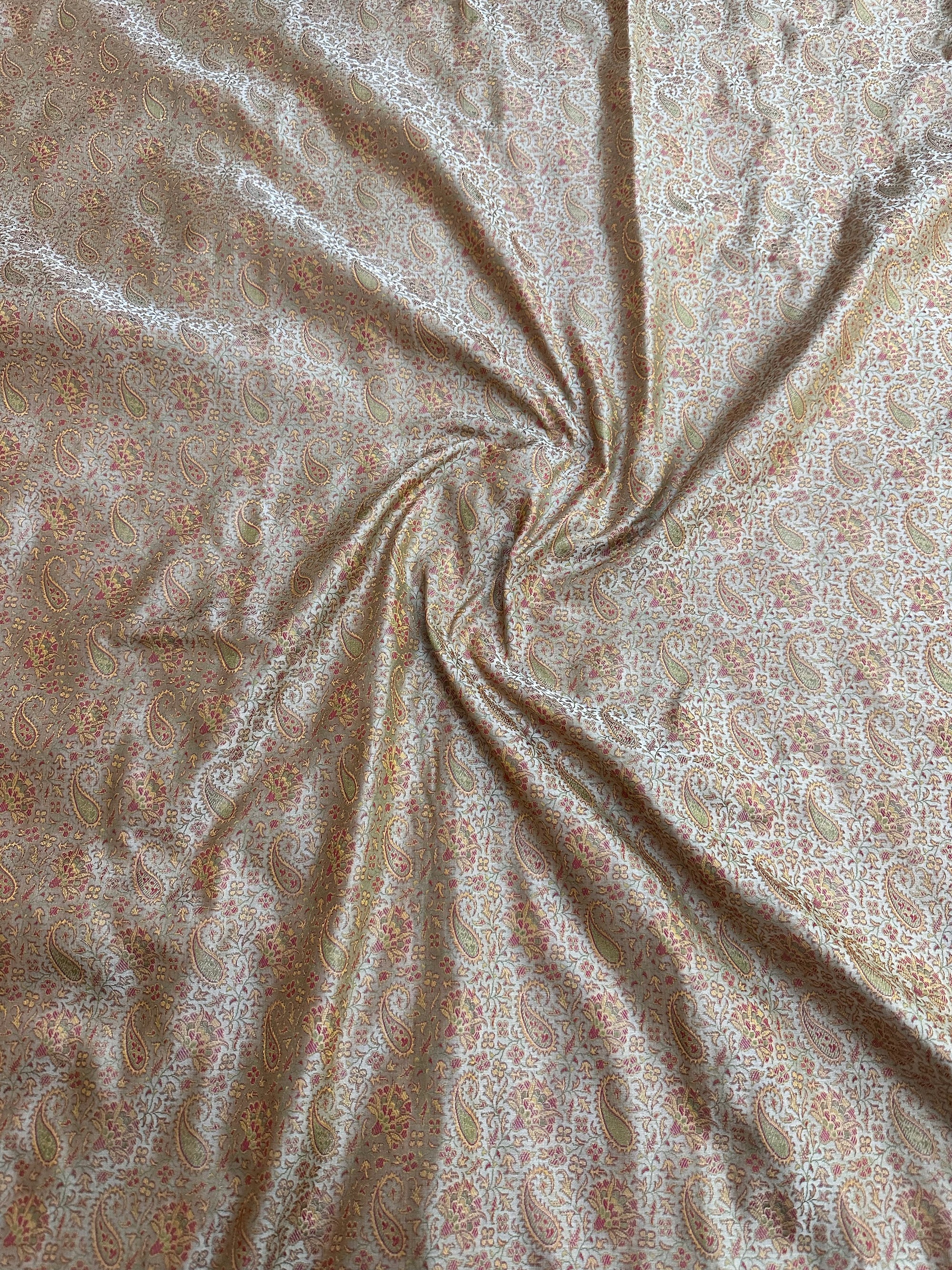 Pure Jamawar Tanchui Silk Handloom Saree – No Zari, Ultra Soft & Royal Weave | Banarasi Elegance