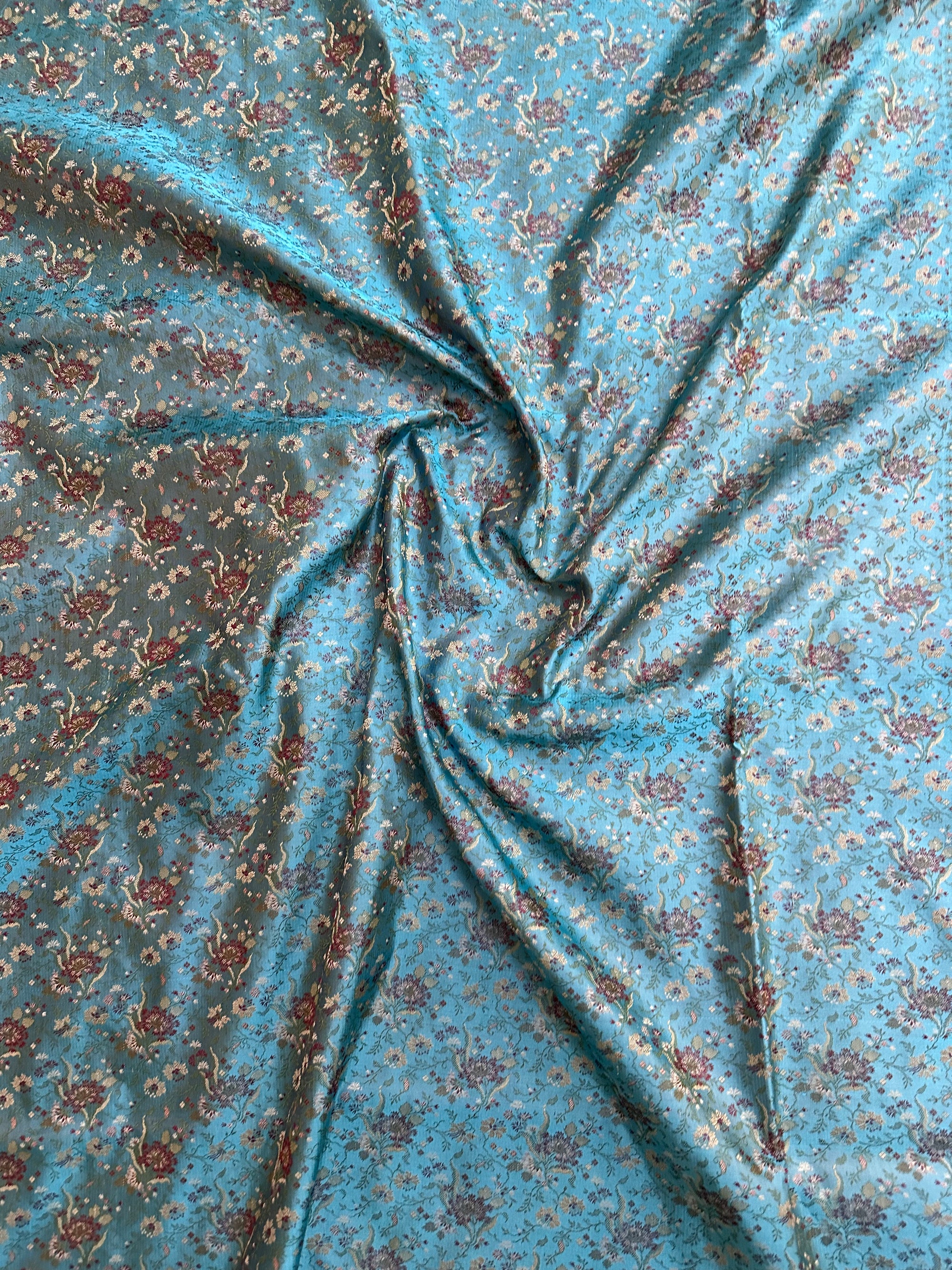 Pure Jamawar Tanchui Silk Handloom Saree – No Zari, Ultra Soft & Royal Weave | Banarasi Elegance