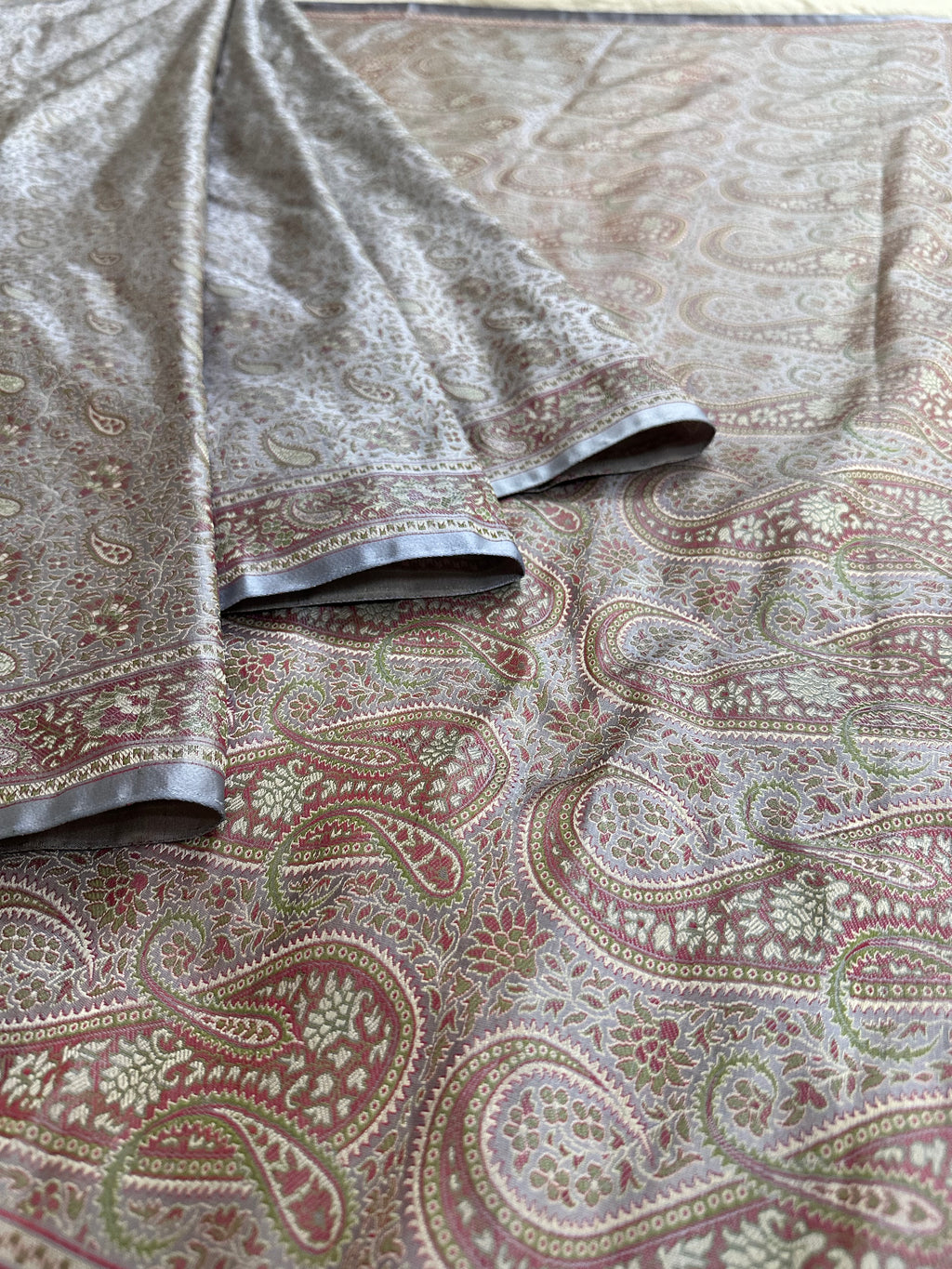 Pure Jamawar Tanchui Silk Handloom Saree – No Zari, Ultra Soft & Royal Weave | Banarasi Elegance