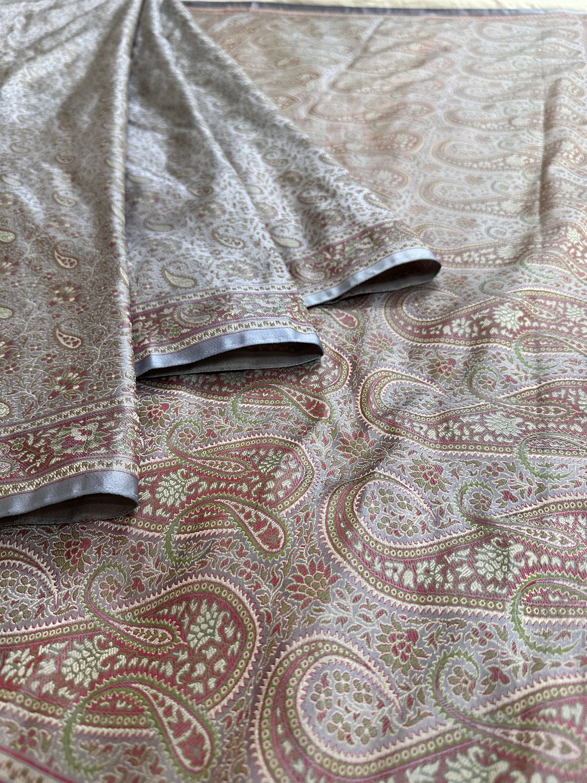 Pure Jamawar Tanchui Silk Handloom Saree – No Zari, Ultra Soft & Royal Weave | Banarasi Elegance