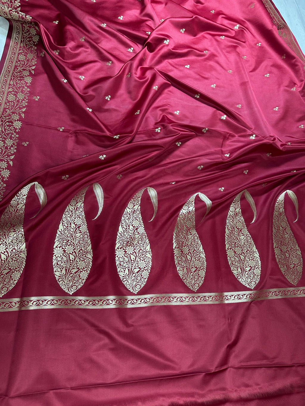 Deep Maroon Mashru Silk Zari Open Border Carry Aanchal Booti Saree