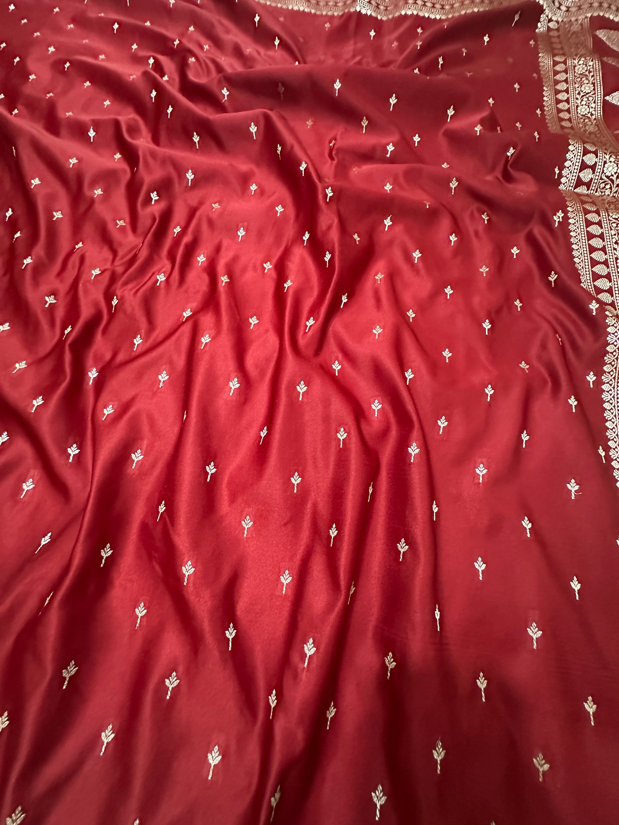 Maroon Mashru Silk Zari Banarasi Border Aanchal Boota Booti Saree