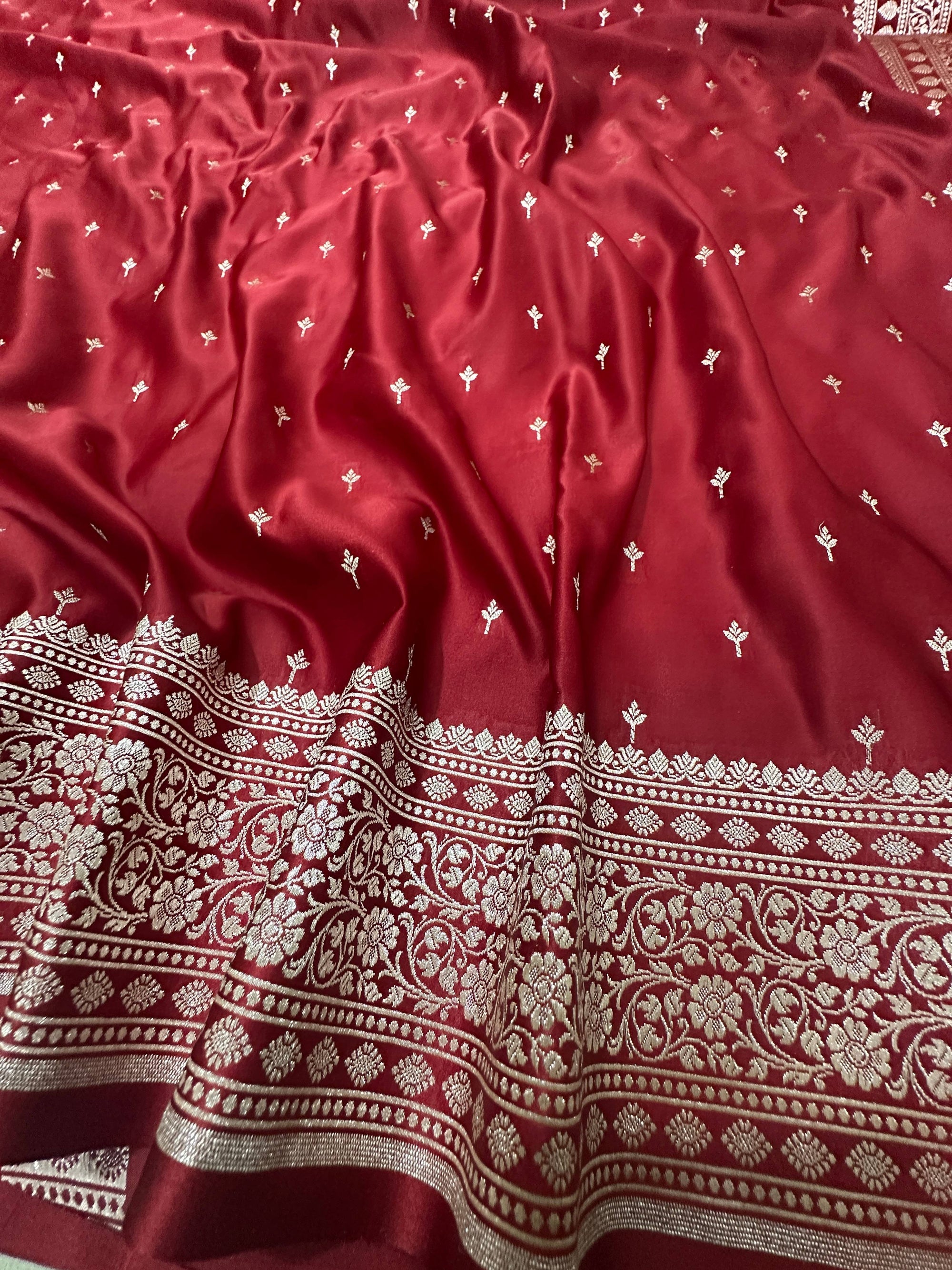 Maroon Mashru Silk Zari Banarasi Border Aanchal Boota Booti Saree