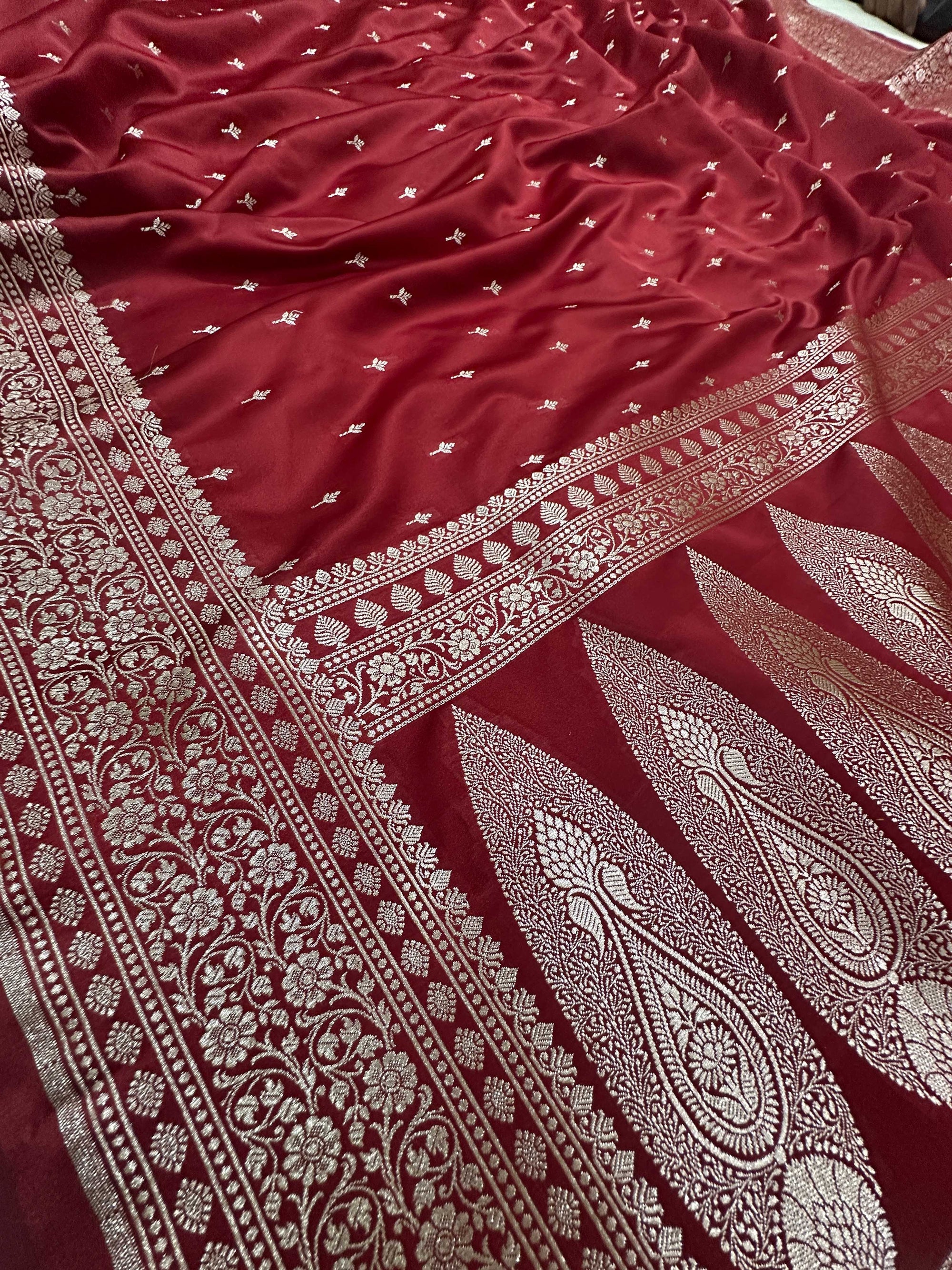 Maroon Mashru Silk Zari Banarasi Border Aanchal Boota Booti Saree