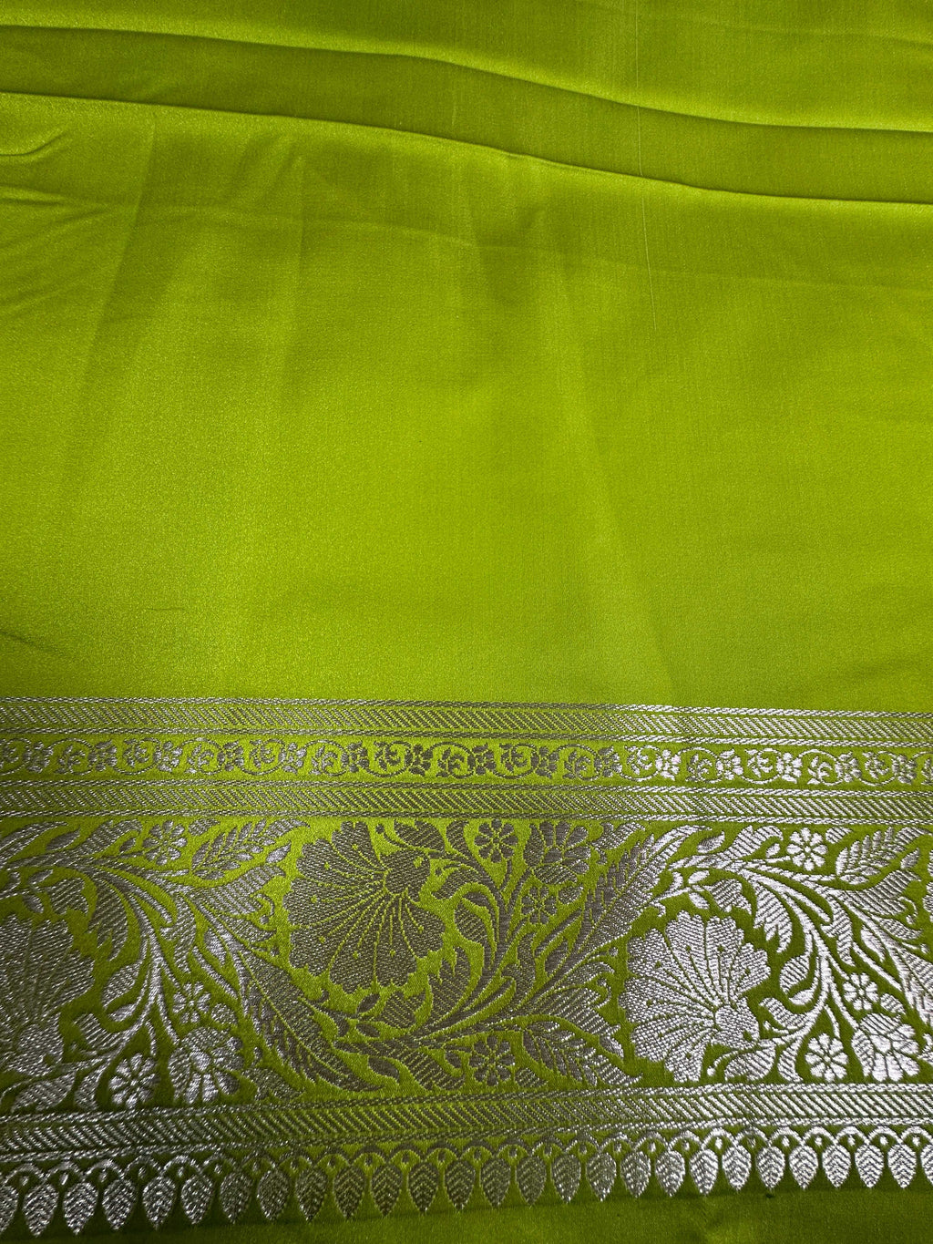 Mehndi Green Mashru Silk Tanchhoi Banarasi Zari Border Brocade Aanchal Saree