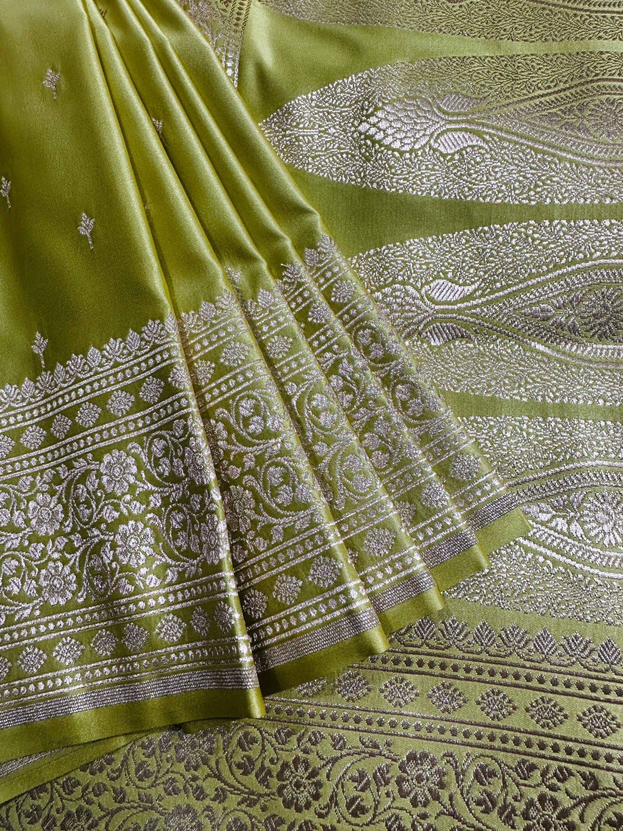 Pista Green Mashru Silk Zari Banarasi Border Aanchal Boota Booti Saree