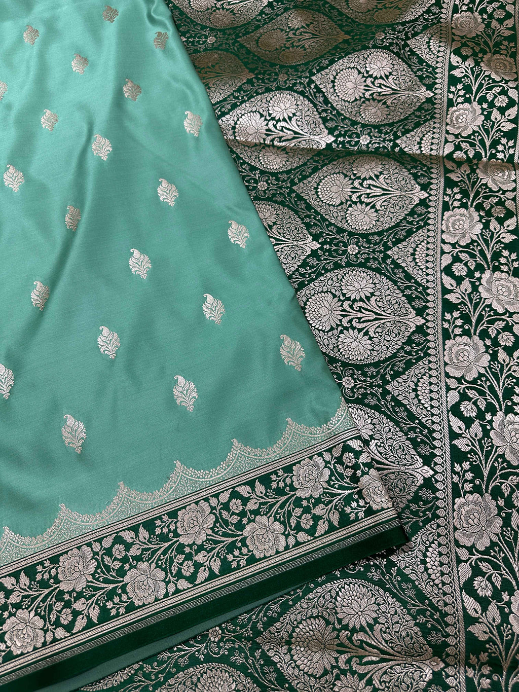Firozi & Green Contrast Mashru Silk Banarasi Zari Border Brocade Aanchal Saree