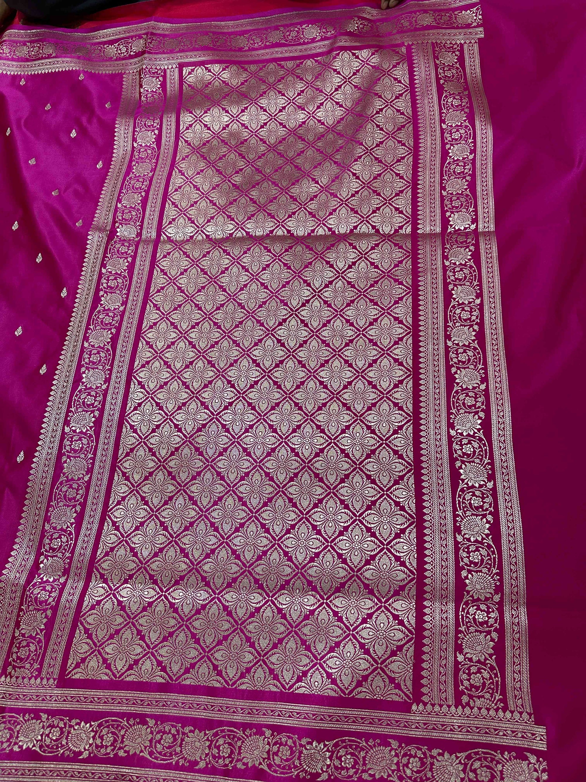Magenta Mashru Silk Paithni Banarasi Zari Border Brocad Aanchal Booti Saree