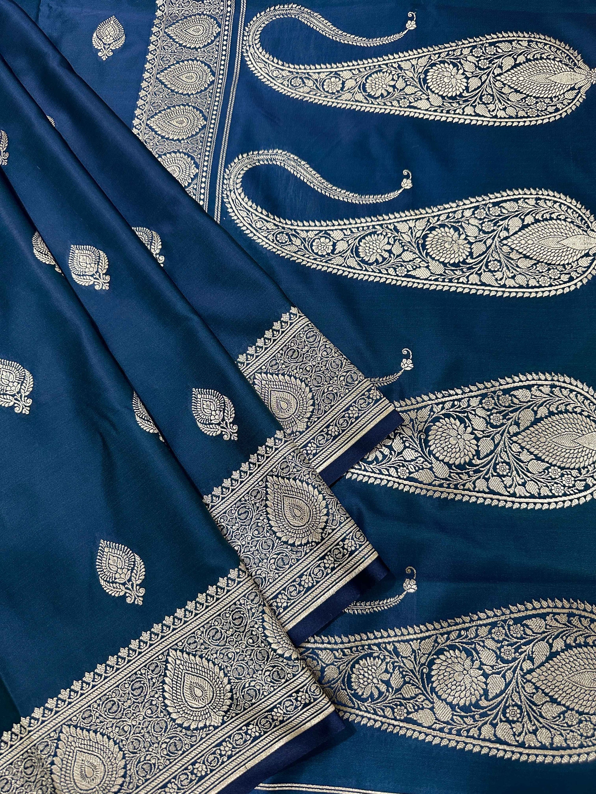 Royal Peach Blue Mashru Silk Banarasi Zari Border Carry Aanchal Booti Saree