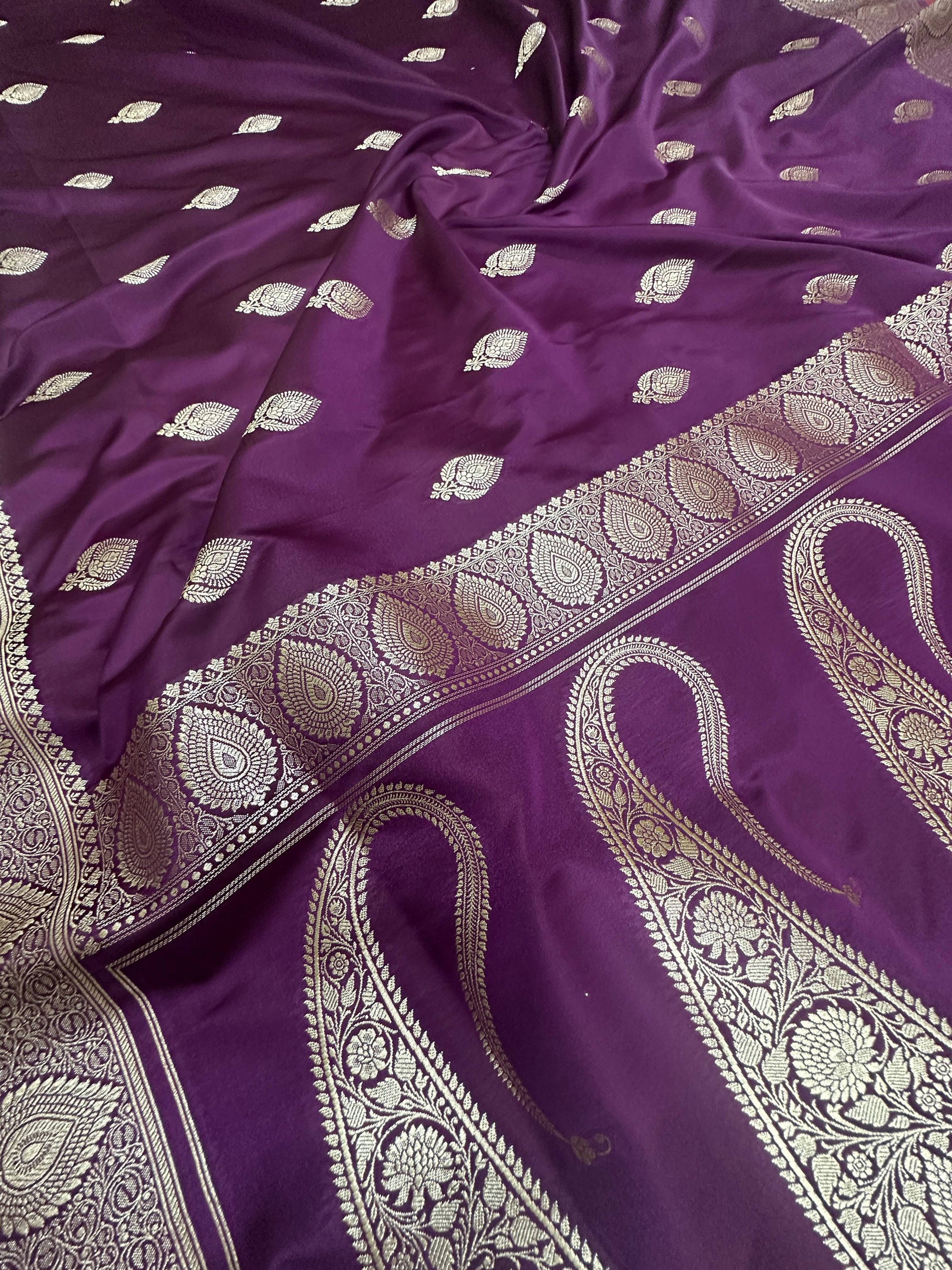 Wine Mashru Silk Banarasi Zari Border Carry Aanchal Booti Saree