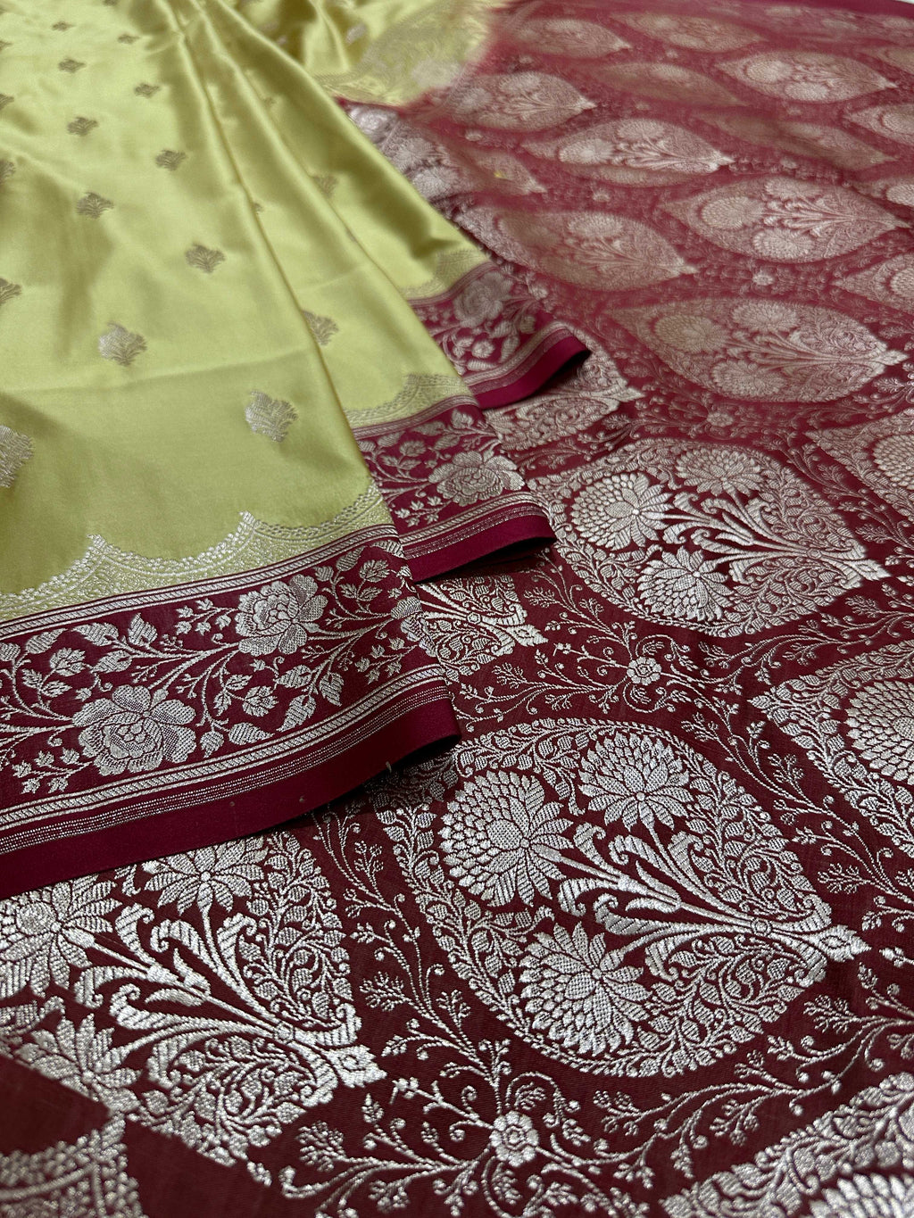 Pista & Red Contrast Mashru Silk Banarasi Zari Border Brocade Aanchal Saree