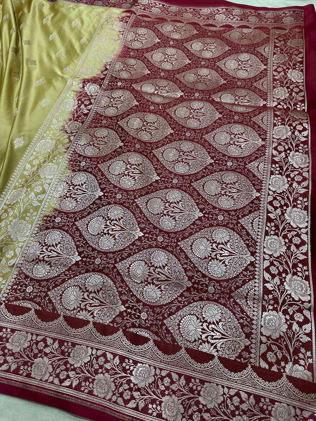 Pista & Red Contrast Mashru Silk Banarasi Zari Border Brocade Aanchal Saree