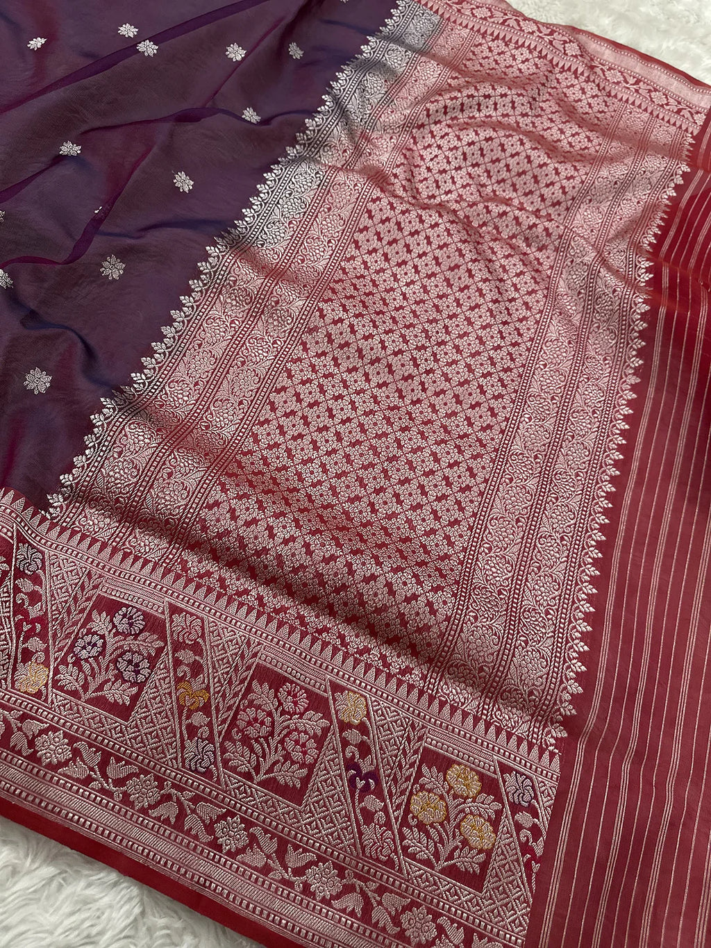 Jamuni Pure Kora Silk Kadhwa Buti Handloom Banarasi Saree Ektara weave
