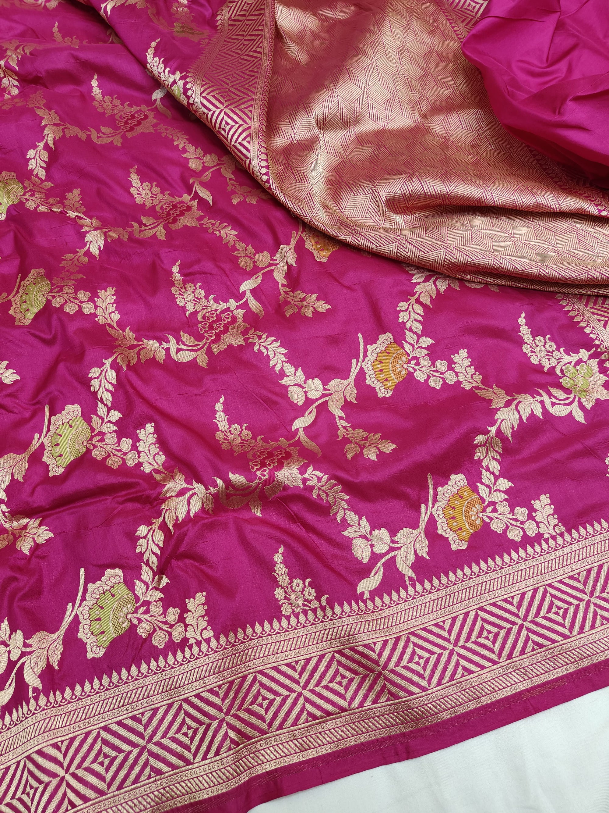 Pure Katan Silk Minakari Banarasi Saree