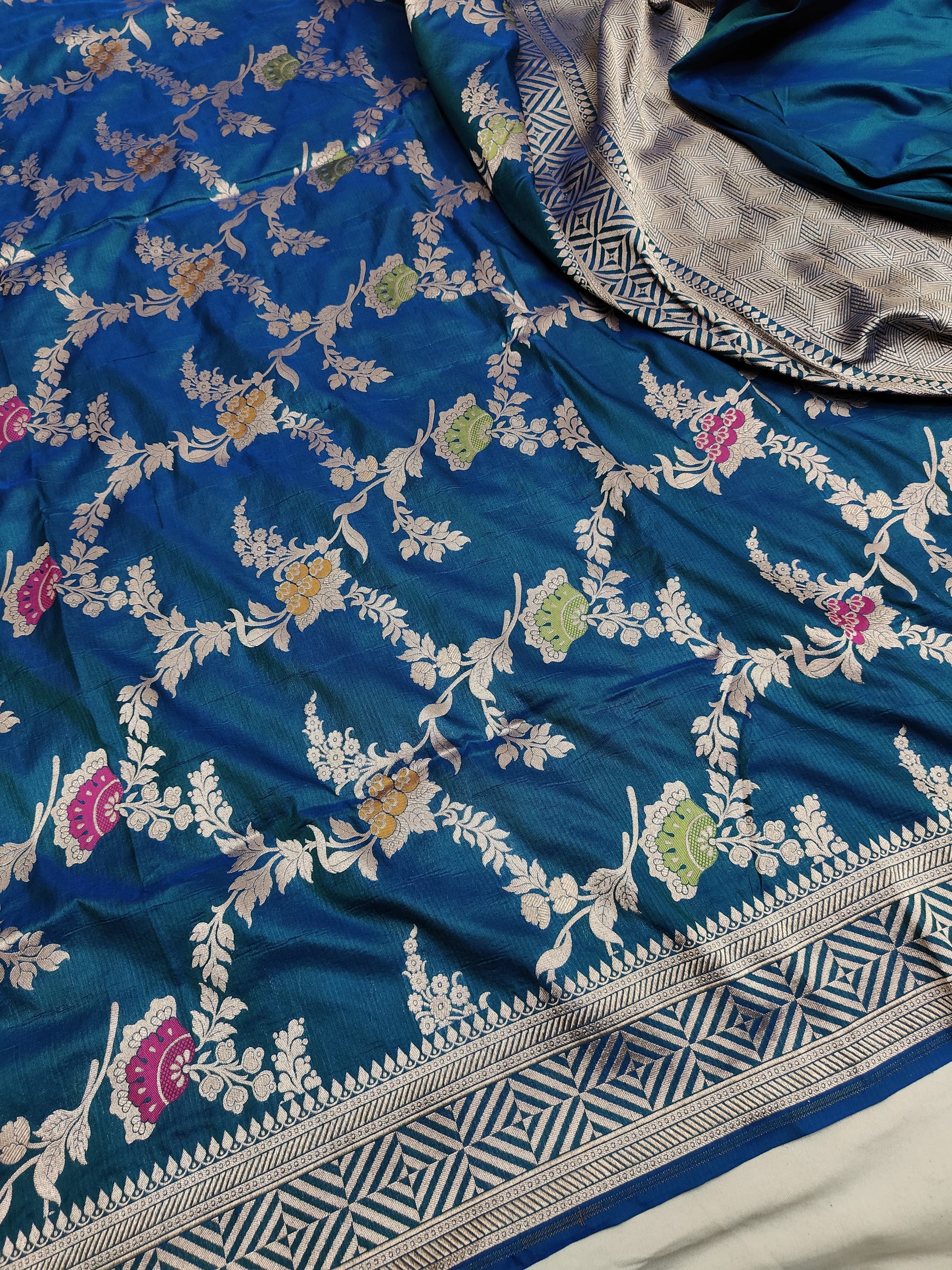 Pure Katan Silk Minakari Banarasi Saree
