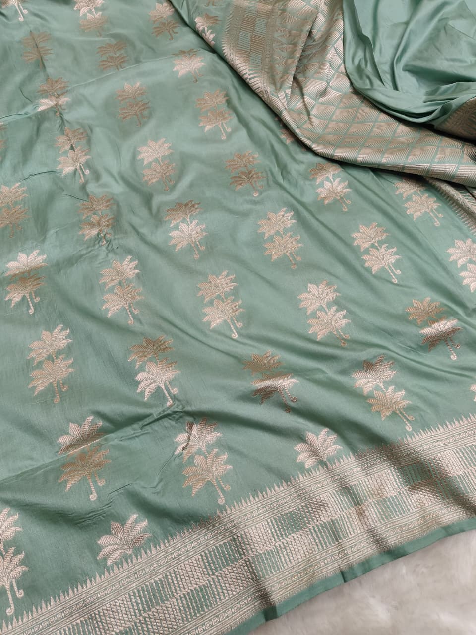 Pista Green Uppada Buta Pure Katan Silk Banarasi Handwoven Saree