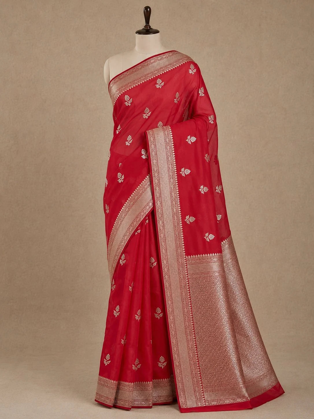 Pure Kora Silk Banarasi Saree – Classic Zari Motifs | Bridal & Festive Handloom Saree