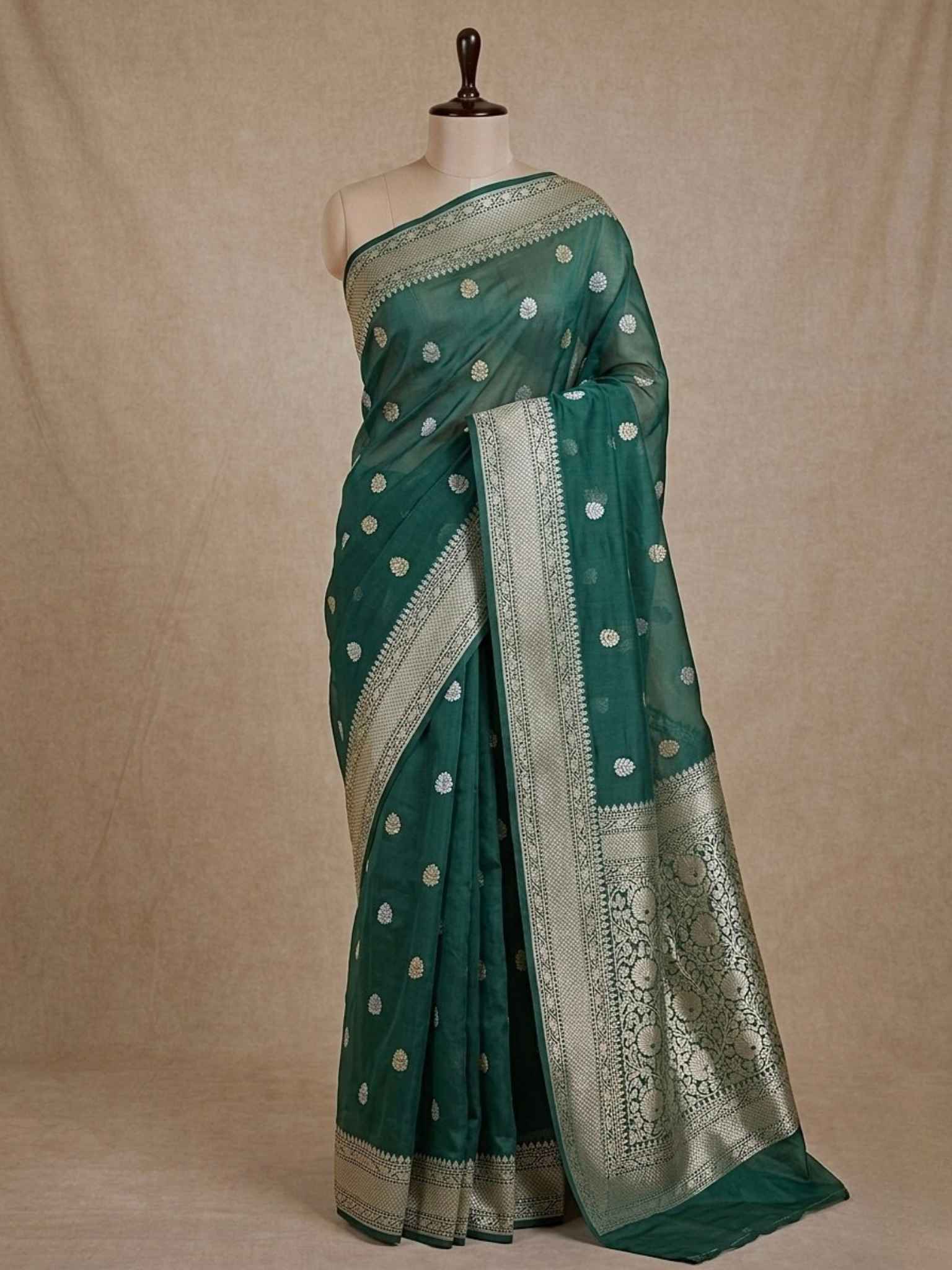 Pure Kora Silk Banarasi Saree – Handwoven Meenakari Zari Border | Wedding & Festive Special