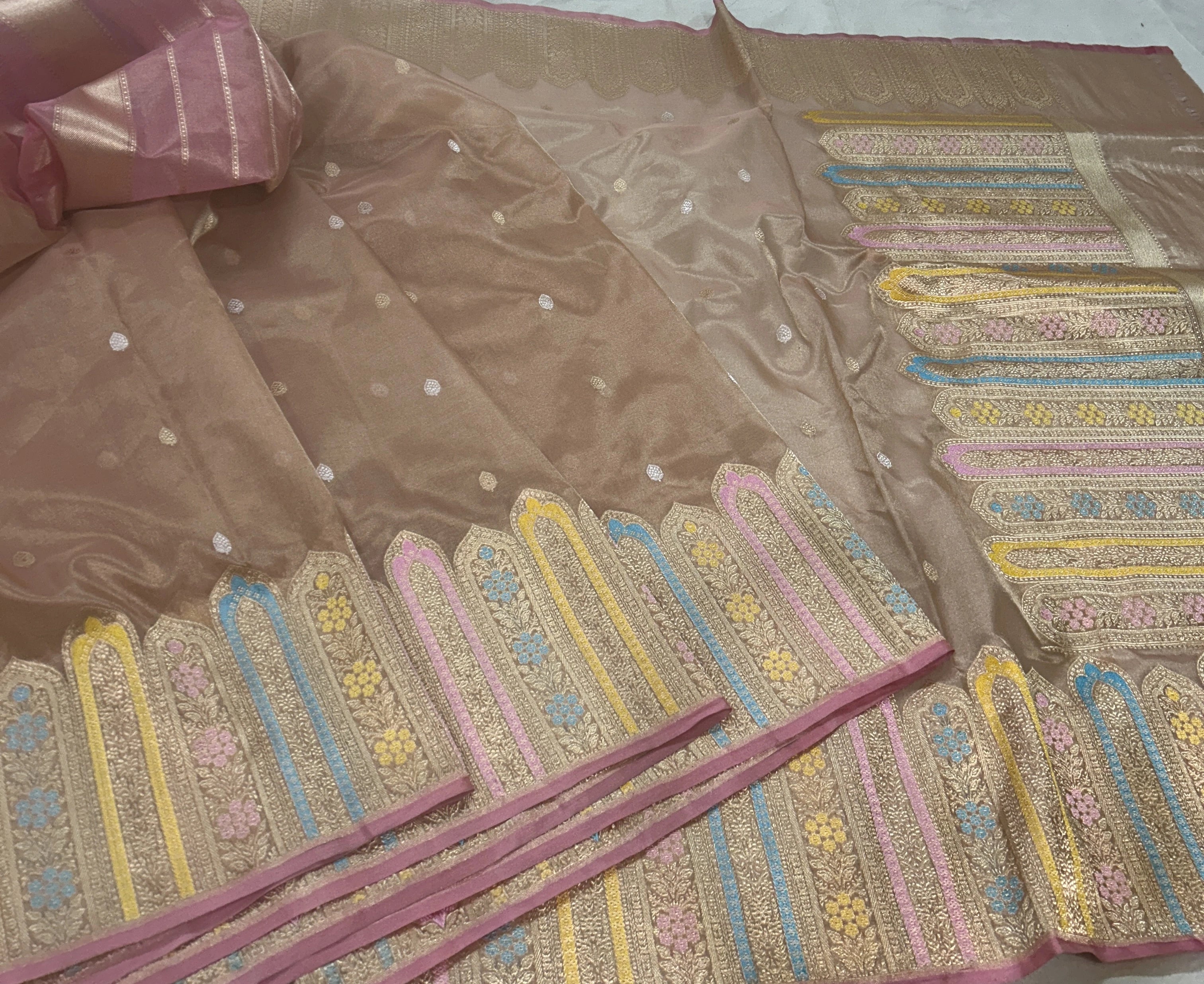 Peach Floral Buta Pure Kora Silk Banarasi Saree Kadhwa Handloom Sona Rupa Zari - Katan Banaras