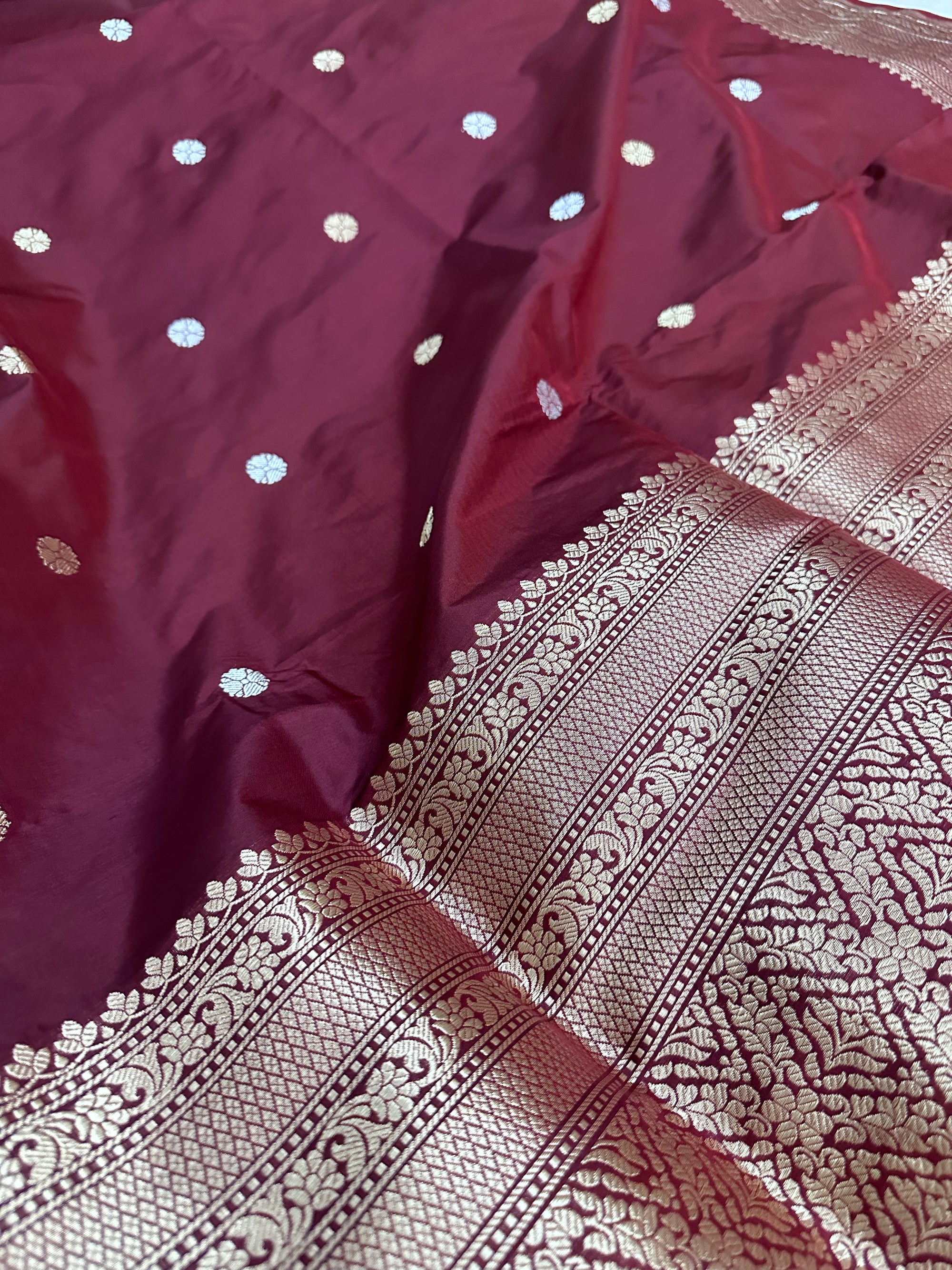 Pure Katan Silk Kadhwa Buta Handloom Saree – Real Zari Banarasi Masterpiece | Royal Weave Elegance