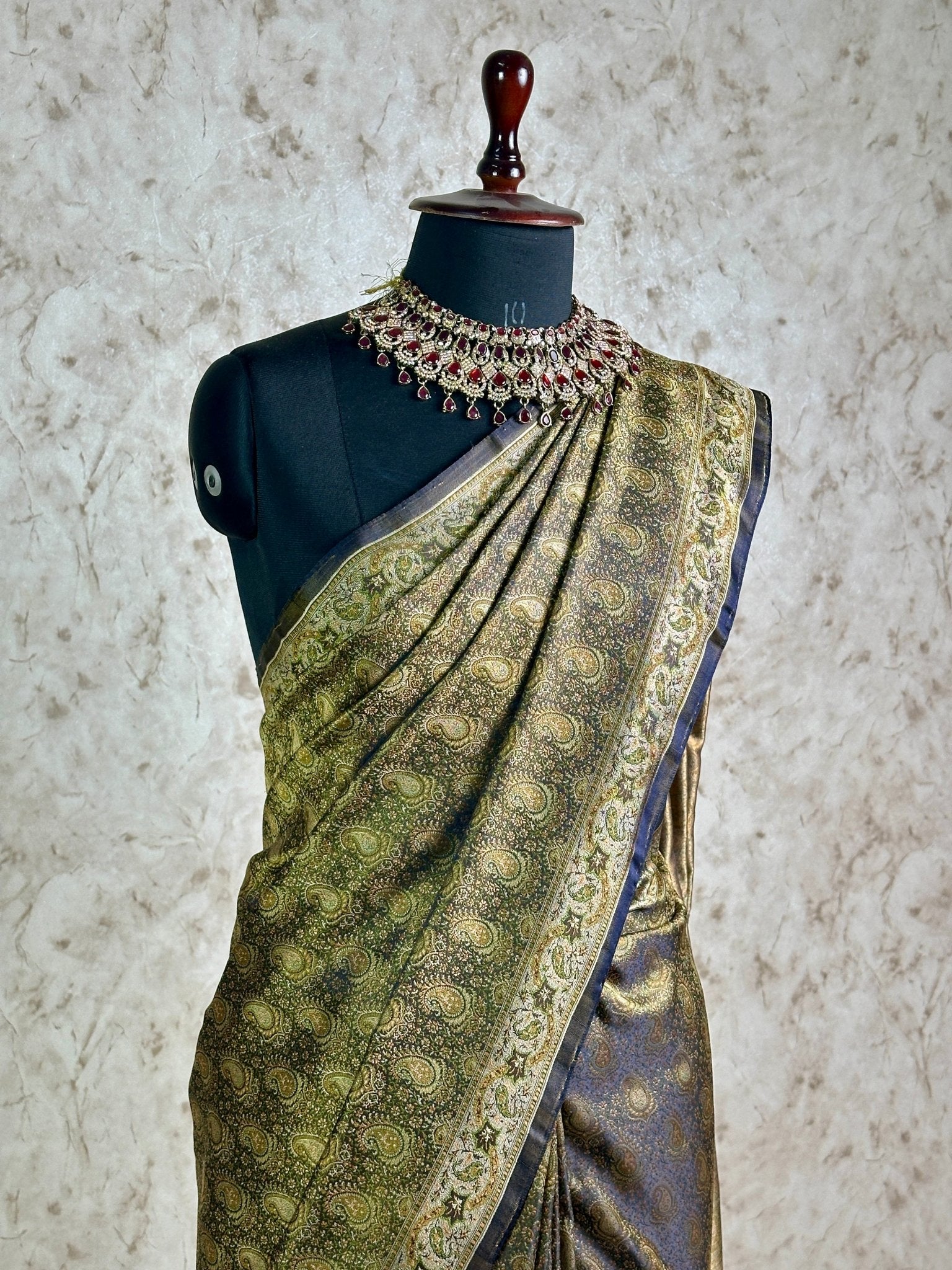 Black Gold Pure Banarasi Handloom Jamawar Tanchui Kadhwa Interlocked Weaved Saree - Katan Banaras