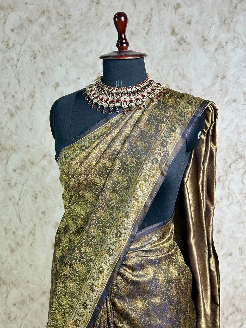Black Gold Pure Banarasi Handloom Jamawar Tanchui Kadhwa Interlocked Weaved Saree - Katan Banaras