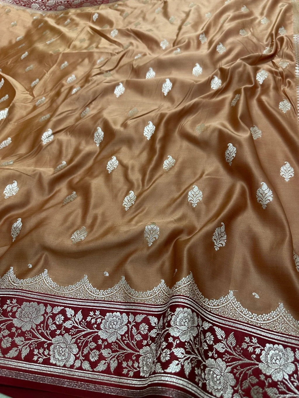 Brown & Maroon Contrast Mashru Silk Banarasi Zari Border Brocade Aanchal Saree - Katan Banaras