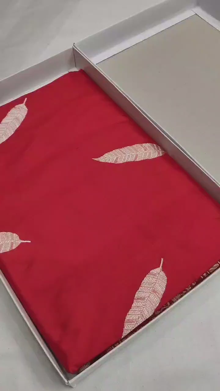 Pure Katan Silk Kadhwa Buta Handloom Banarasi Saree | Red