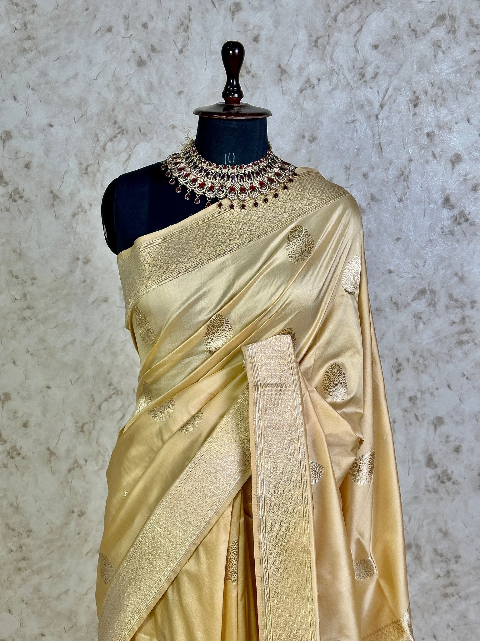 Champagne Gold Pure Katan Silk Banarasi Kadhwa Buta Handloom Ektara Weaved Saree with Zari Border - Katan Banaras