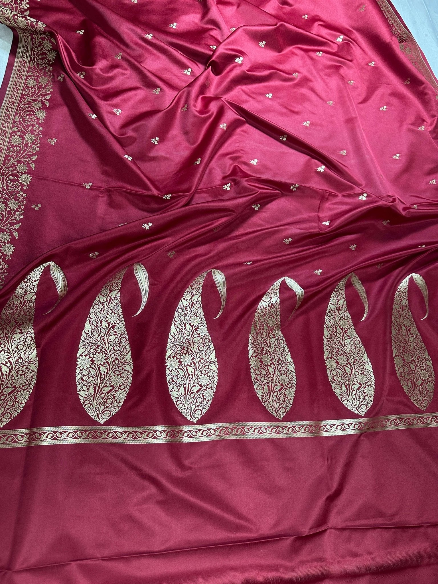 Deep Maroon Mashru Silk Zari Open Border Carry Aanchal Booti Saree - Katan Banaras