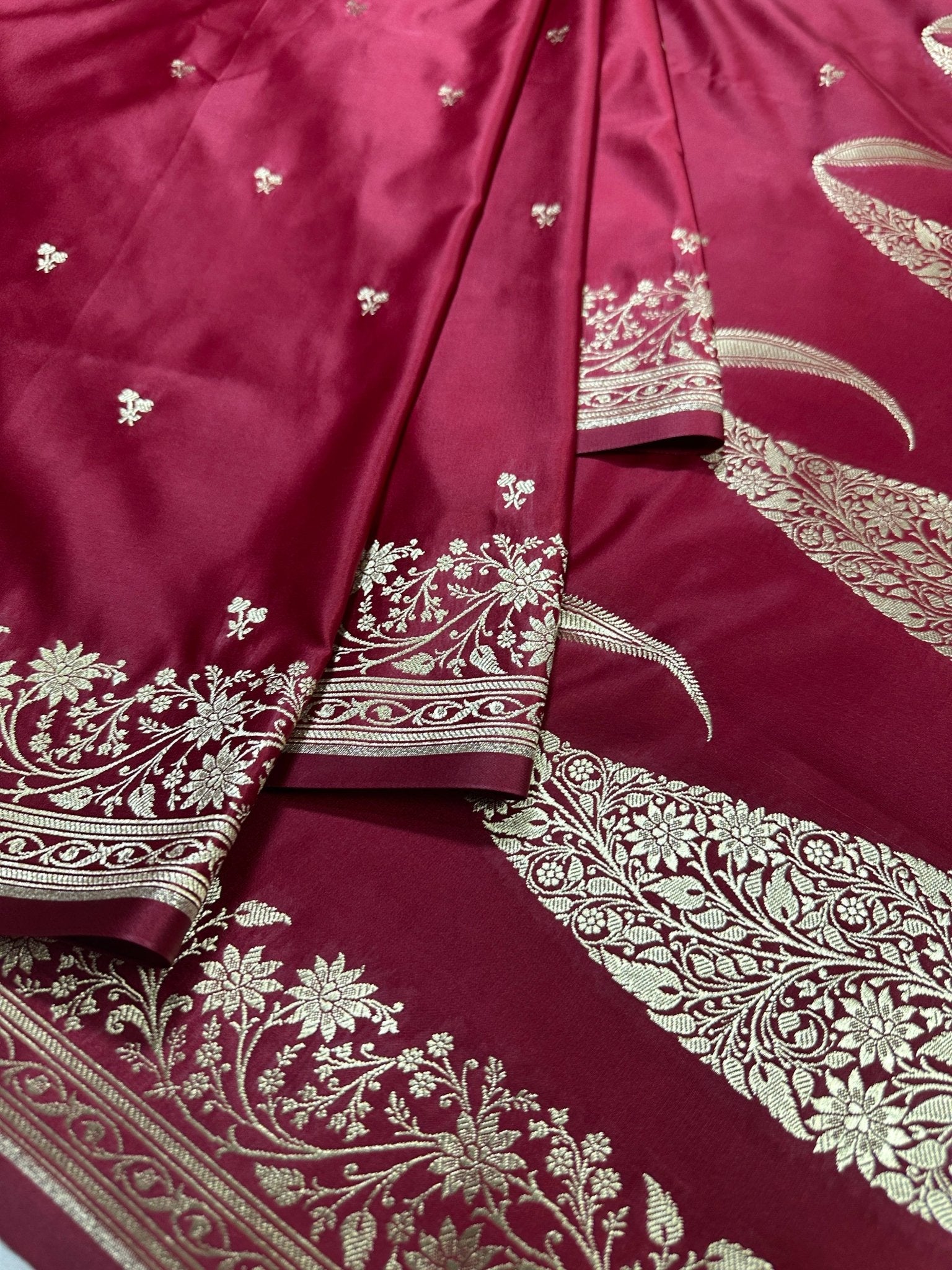 Deep Maroon Mashru Silk Zari Open Border Carry Aanchal Booti Saree - Katan Banaras