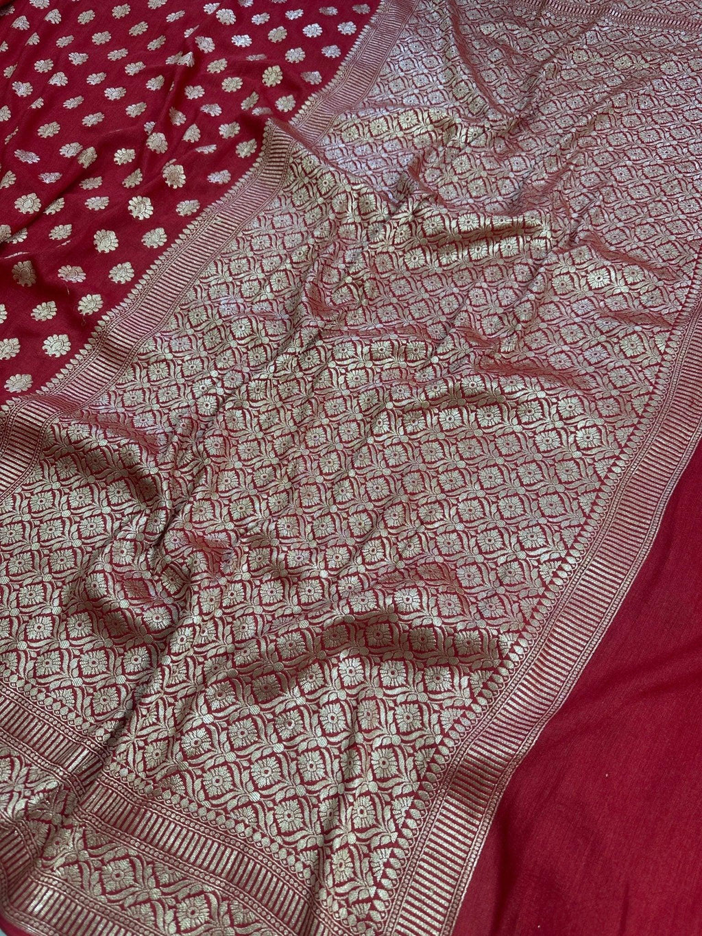 Deep Red Pure Moonga Silk Banarasi Saree - Gold Zari Uppada Handwoven Festive Wear - border detail | Pure Moonga Silk Banarasi Saree
