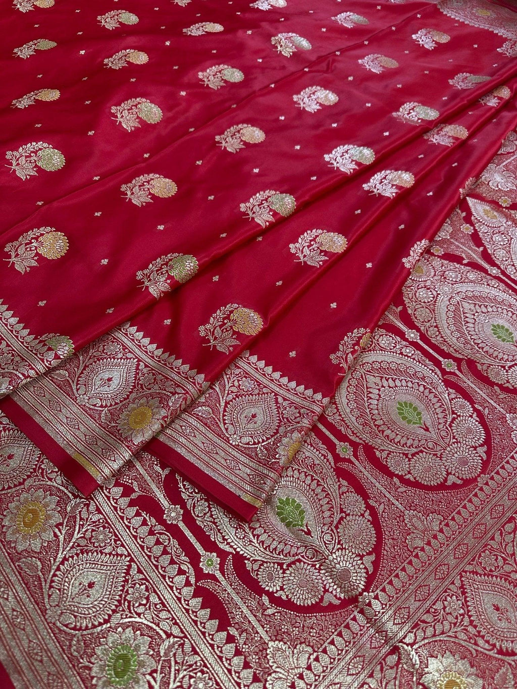 Deep Red Satin Silk Banarasi Saree with Mughal-Inspired Zari Aanchal - Katan Banaras