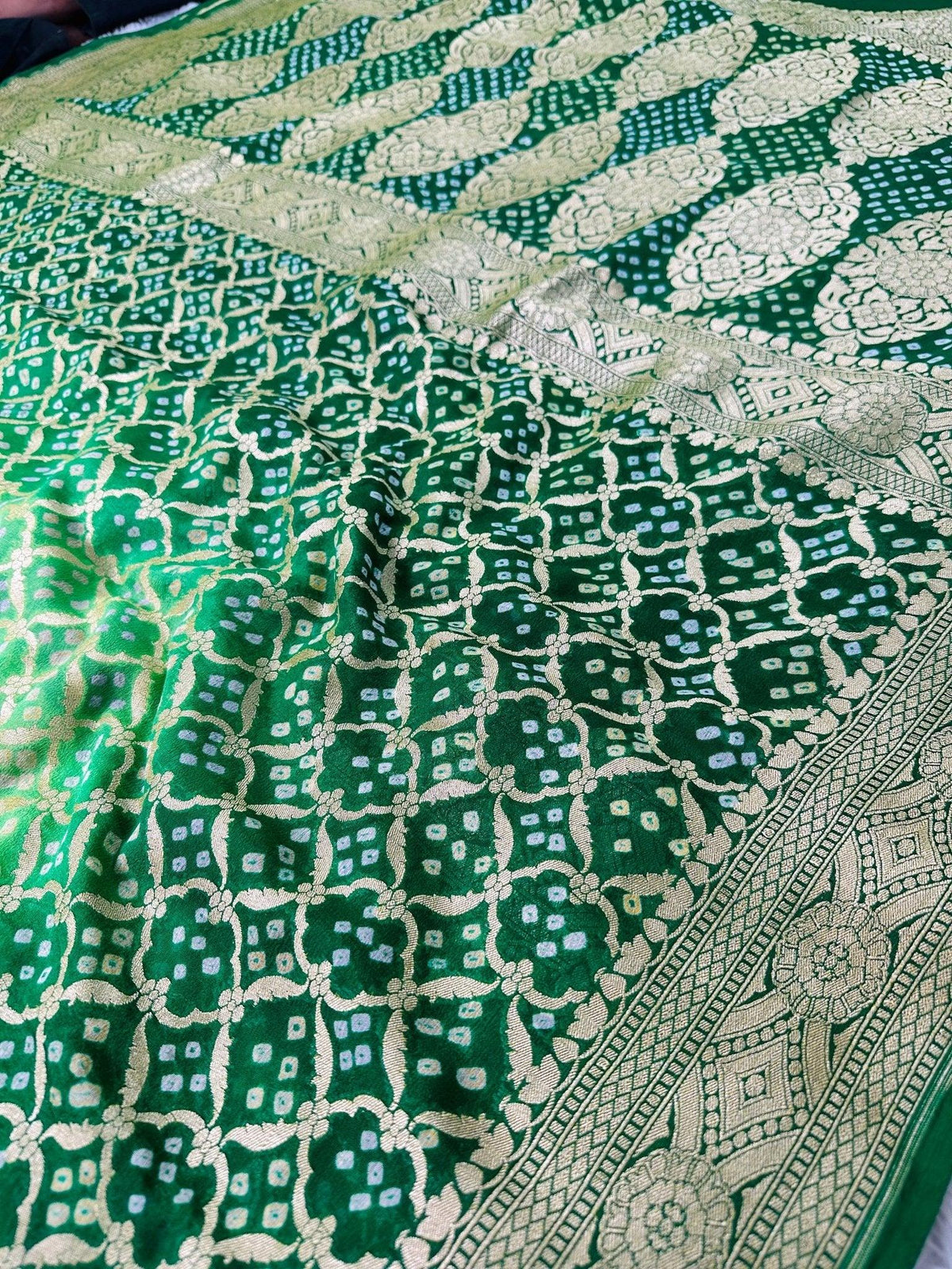 Dual Shaded Forest-Emerald Green Pure Khaddi Georgette Bandhani Saree with Banarasi Zari Border - Katan Banaras