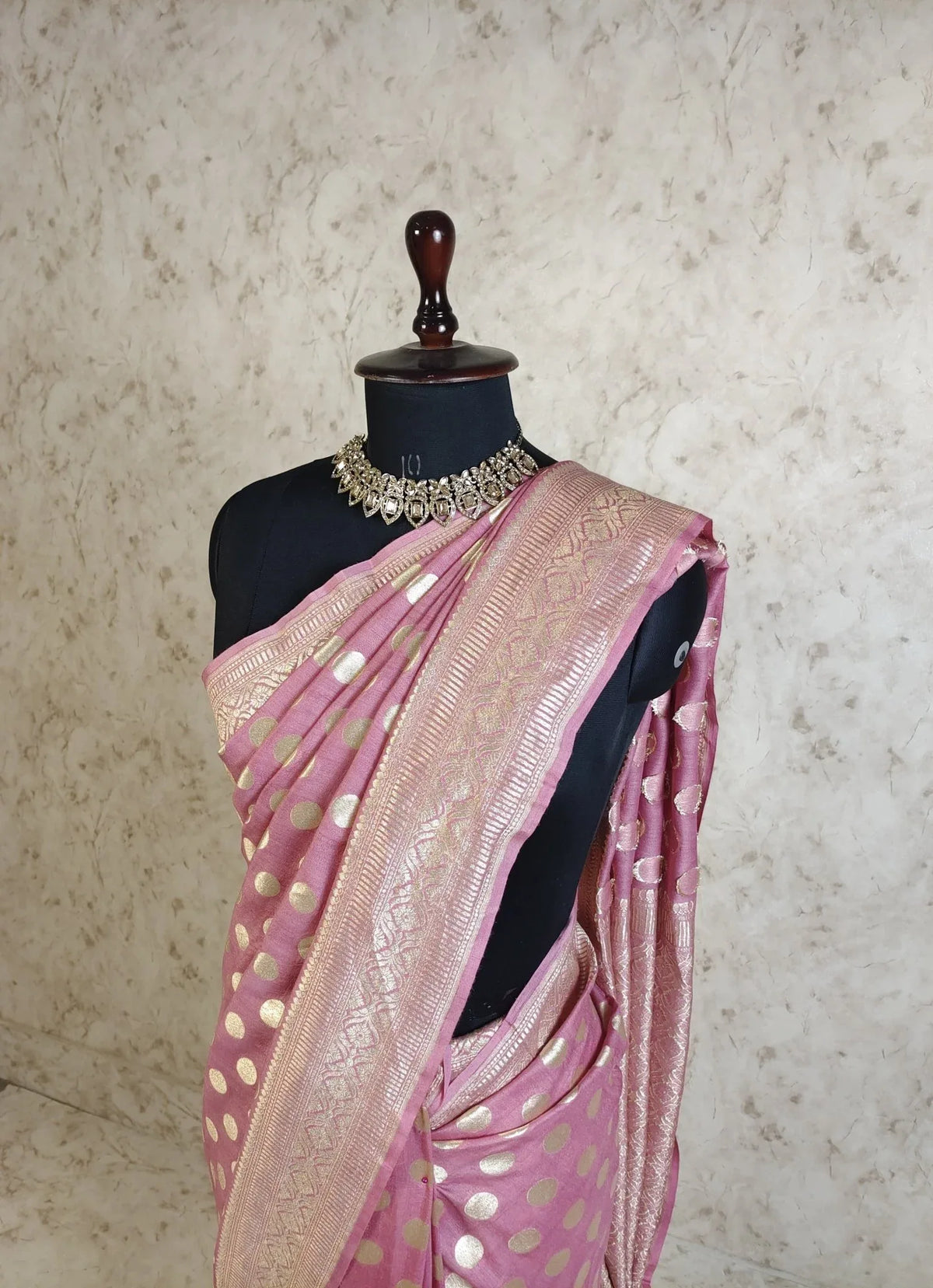 Dusty Rose Pink Pure Moonga Silk Banarasi Saree - Uppada Handwoven Festive Wear - border detail | Pure Moonga Silk Banarasi Saree