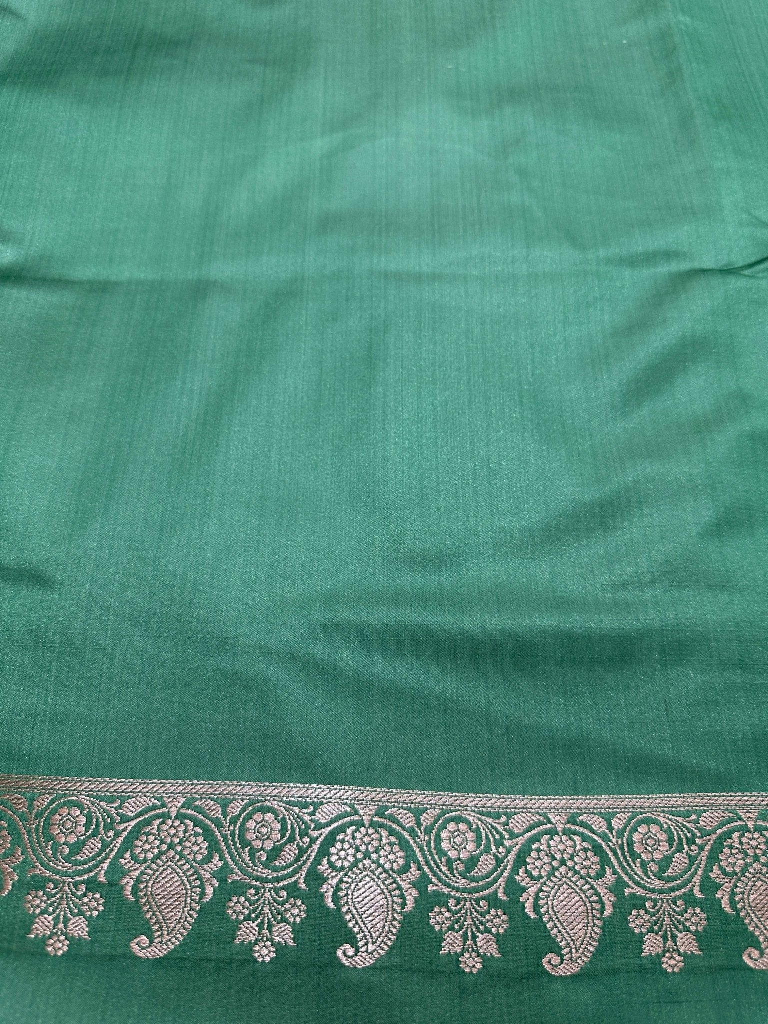 Emerald Green Mashru Silk Vertical Stripe Design Zari Border Brocade Aanchal Saree - Katan Banaras