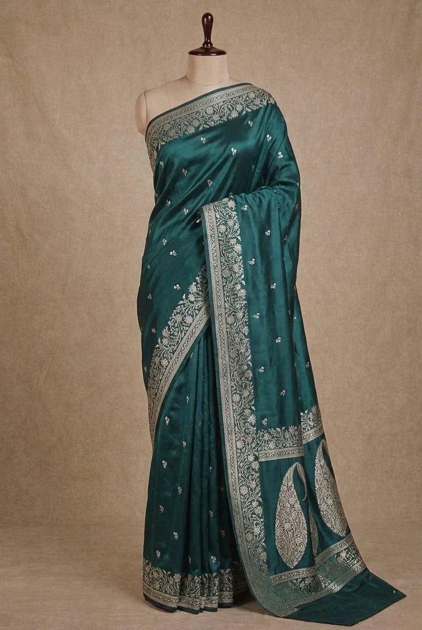 Emerald Green Mashru Silk Zari Open Border Carry Aanchal Booti Saree - Katan Banaras