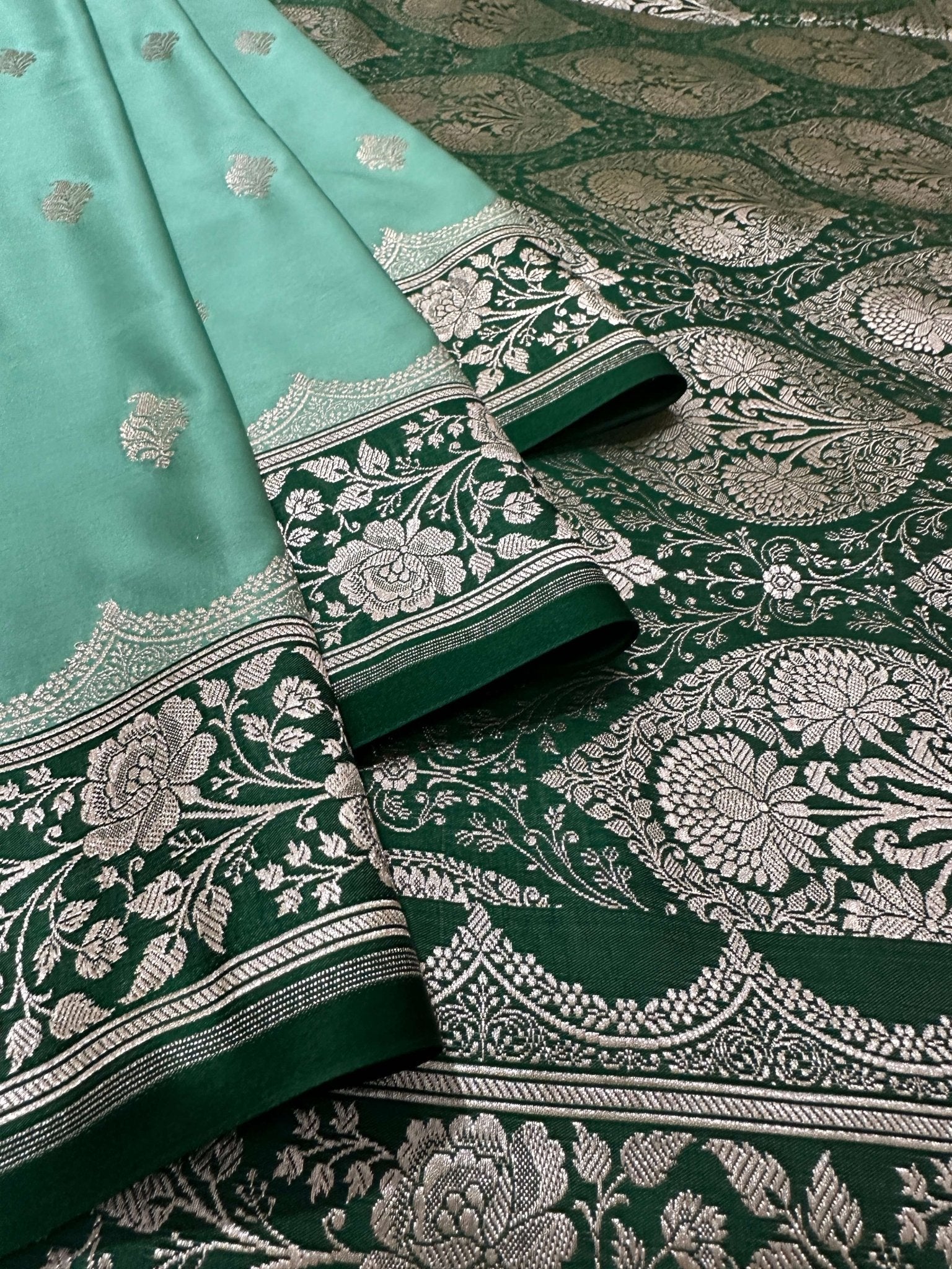 Firozi & Green Contrast Mashru Silk Banarasi Zari Border Brocade Aanchal Saree - Katan Banaras