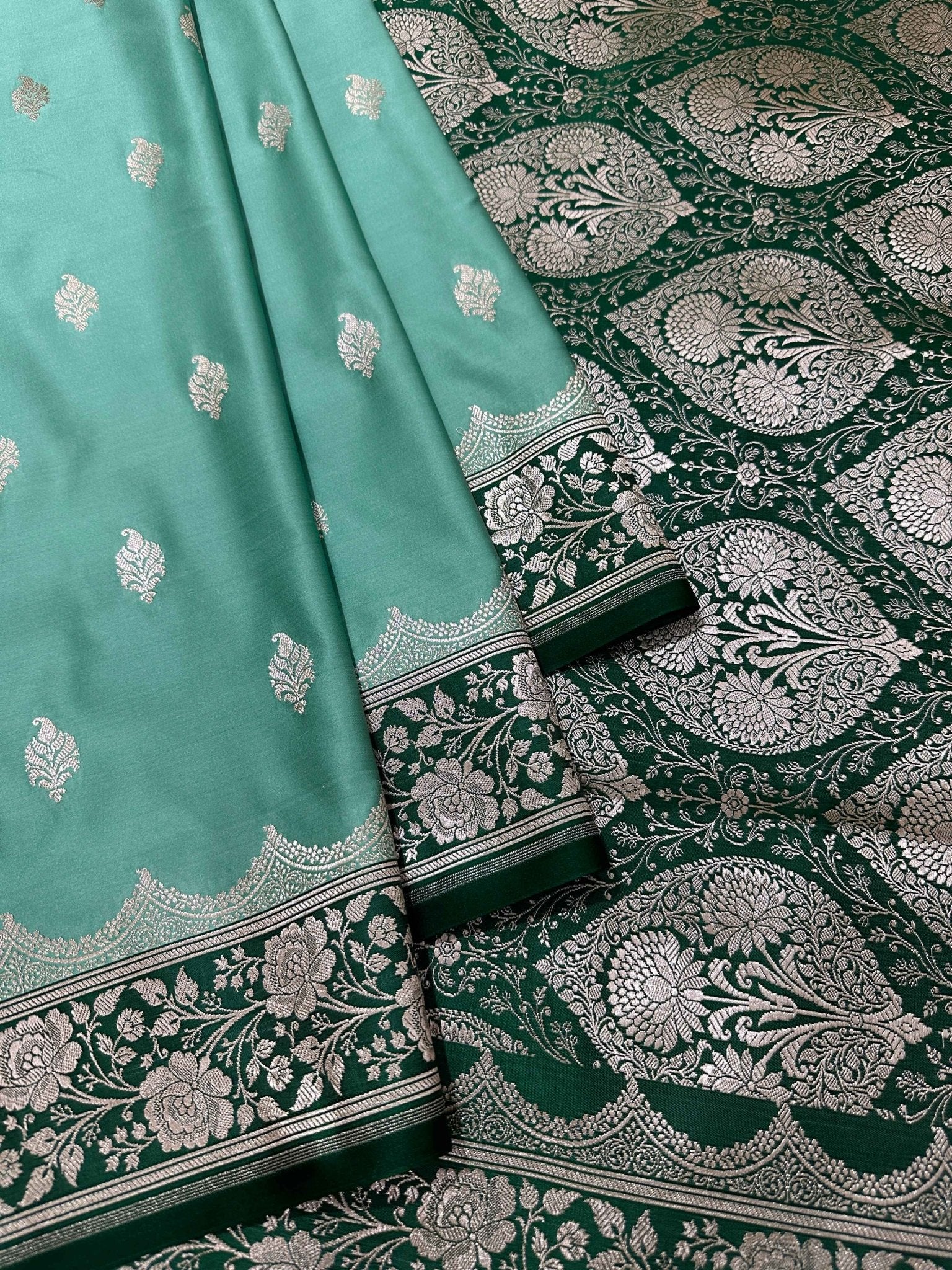 Firozi & Green Contrast Mashru Silk Banarasi Zari Border Brocade Aanchal Saree - Katan Banaras
