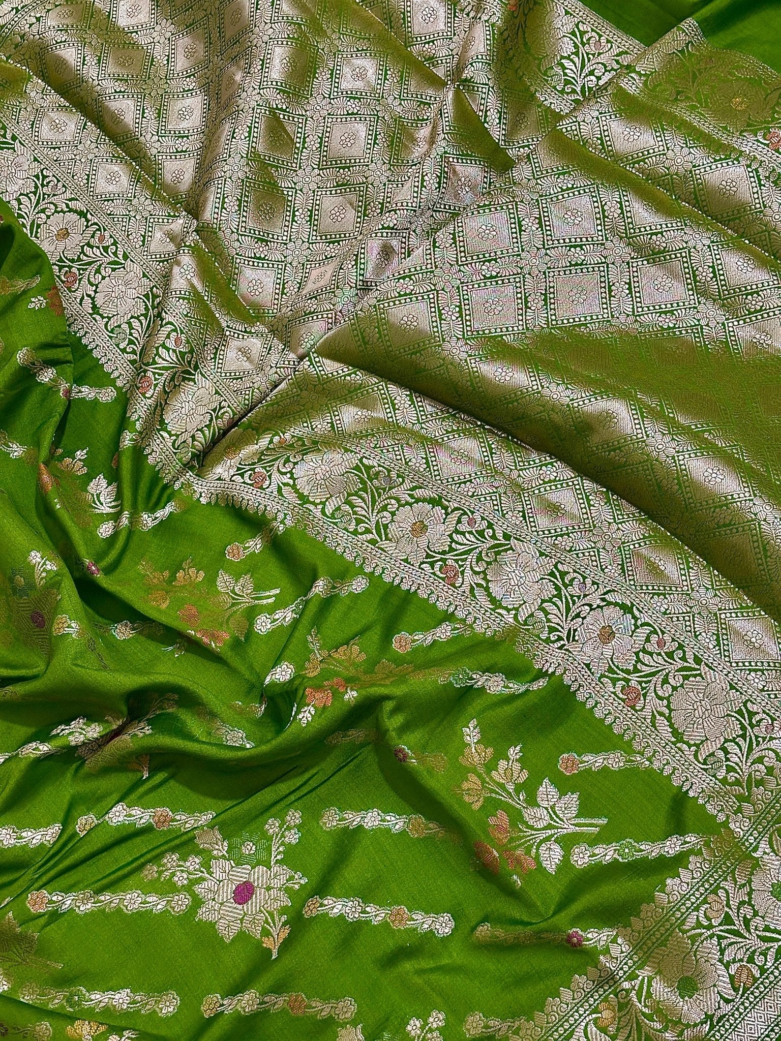 Green Pure Chiniya Katan Silk Banarasi Saree with Floral Meenakari Buti and Gold Zari Border - Katan Banaras